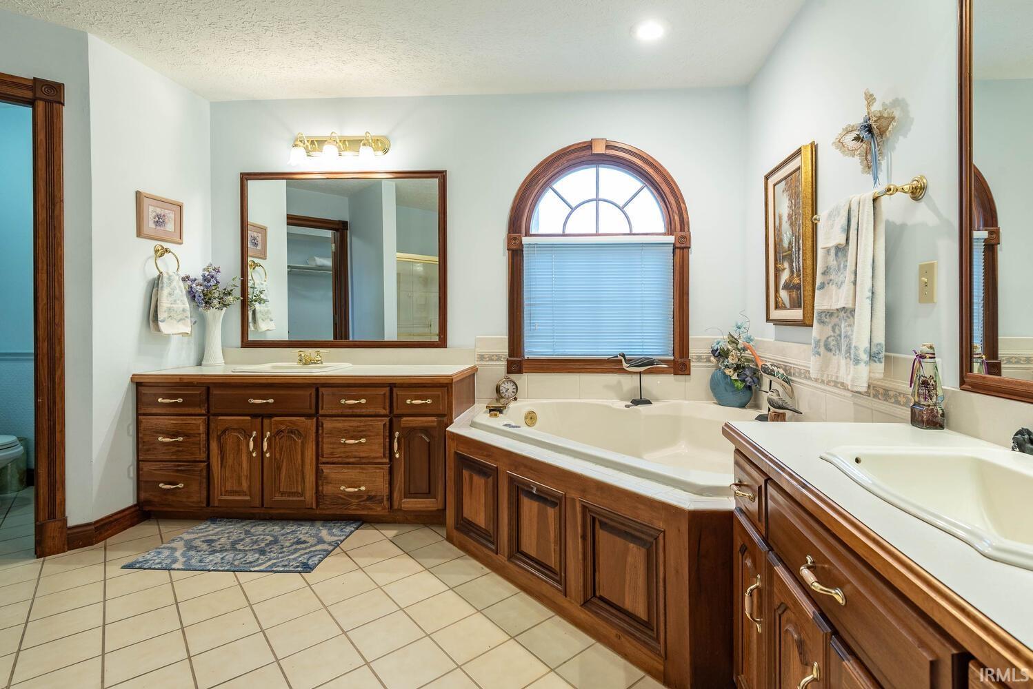 Heltonville, Indiana, 47436, United States, 4 Bedrooms Bedrooms, ,3 BathroomsBathrooms,Residential,Active,2011433