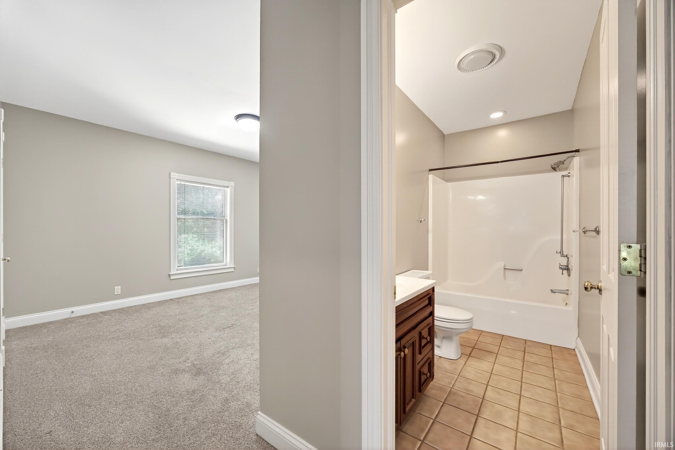 Bloomington, Indiana, 47408, United States, 4 Bedrooms Bedrooms, ,5 BathroomsBathrooms,Residential,Active,1943779