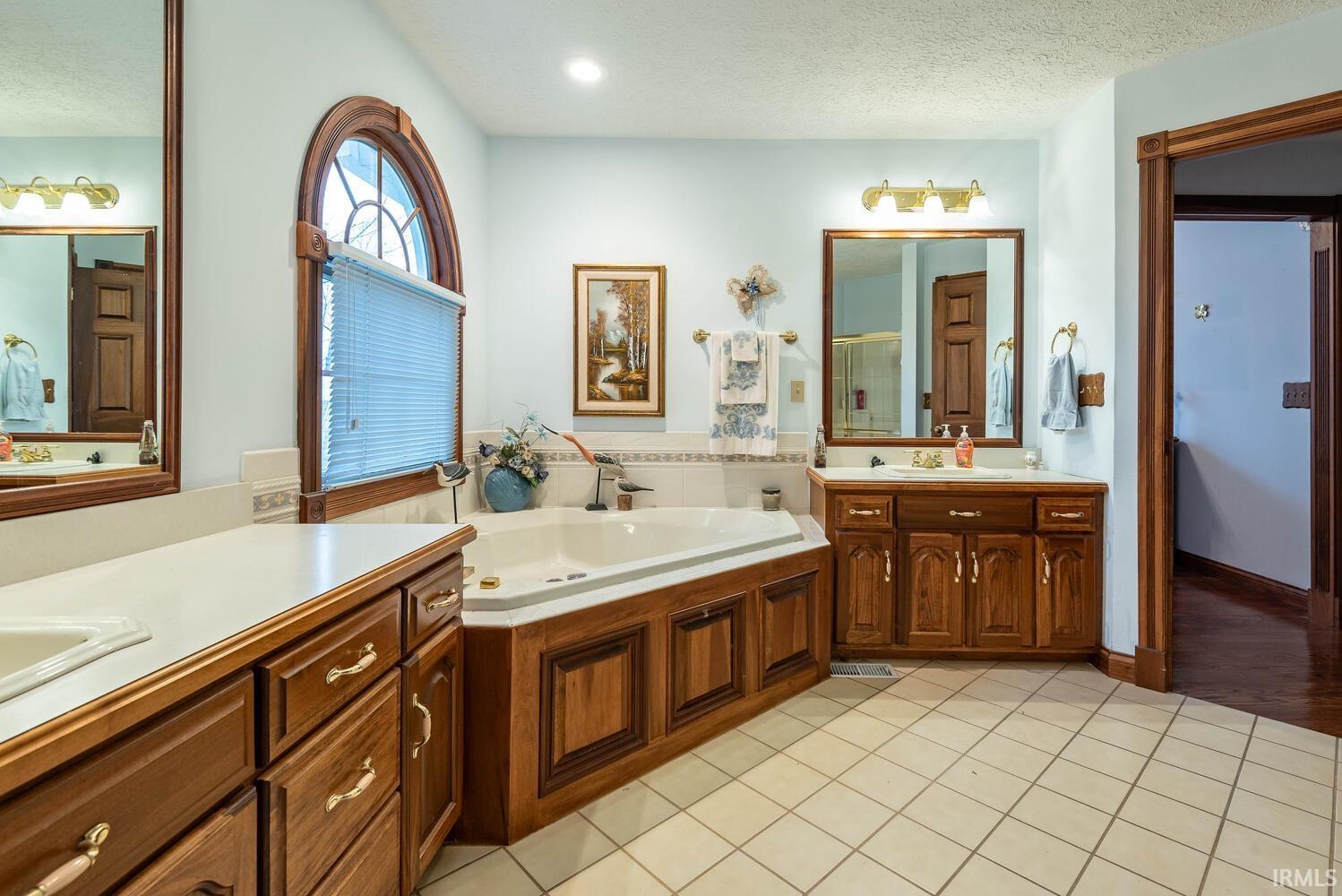 Heltonville, Indiana, 47436, United States, 4 Bedrooms Bedrooms, ,3 BathroomsBathrooms,Residential,Active,2011433