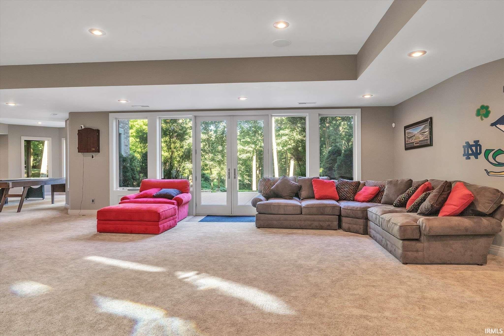 South Bend, Indiana, 46628, United States, 6 Bedrooms Bedrooms, ,8 BathroomsBathrooms,Residential,Active,1929928