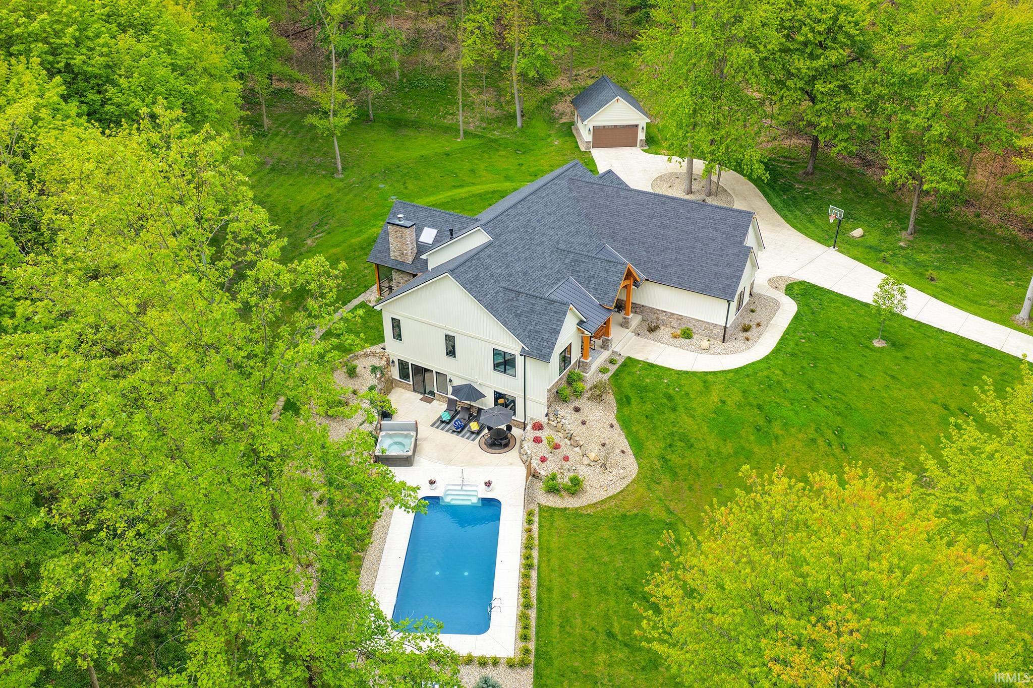 Bristol, Indiana, 46507, United States, 4 Bedrooms Bedrooms, ,6 BathroomsBathrooms,Residential,Active,2045385