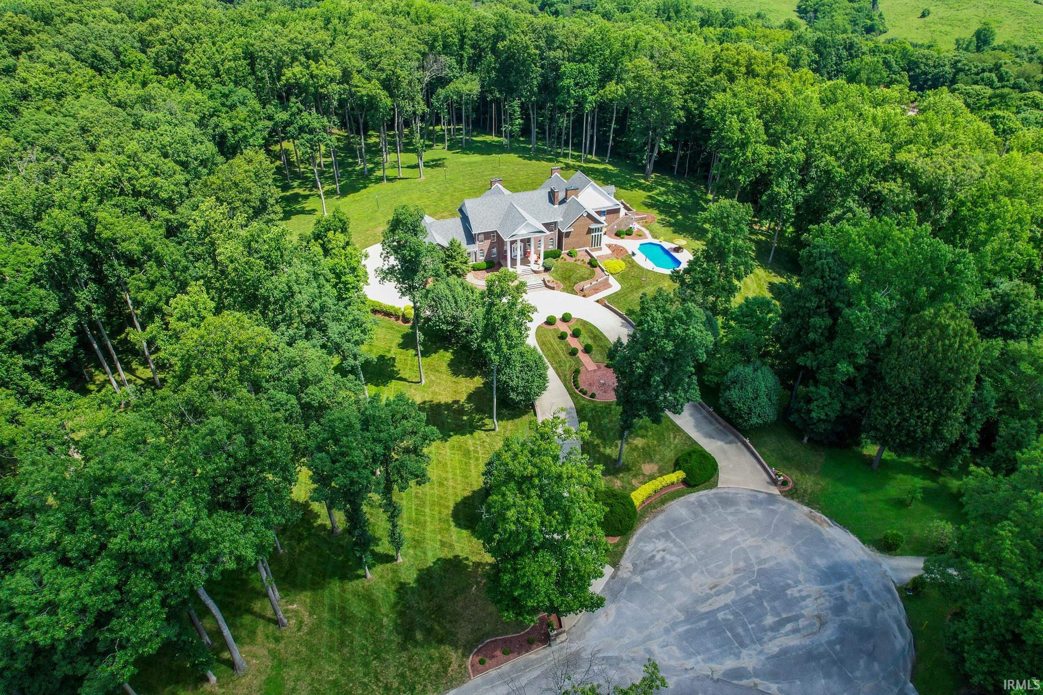 Bedford, Indiana, 47421, United States, 7 Bedrooms Bedrooms, ,8 BathroomsBathrooms,Residential,Active,1953719
