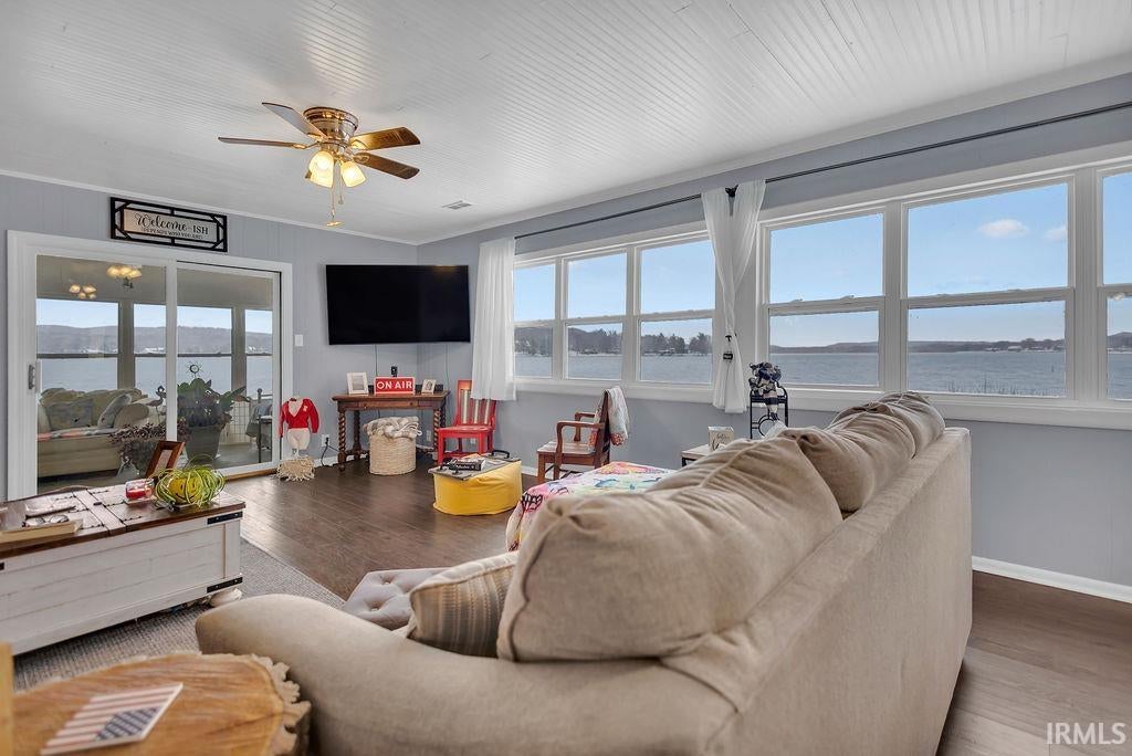 Unionville, Indiana, 47468, United States, 2 Bedrooms Bedrooms, ,2 BathroomsBathrooms,Residential,Active,2001339