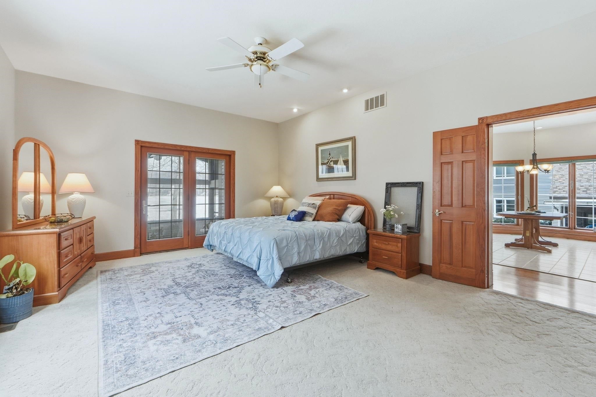 Angola, Indiana, 46703, United States, 5 Bedrooms Bedrooms, ,5 BathroomsBathrooms,Residential,Active,2018463