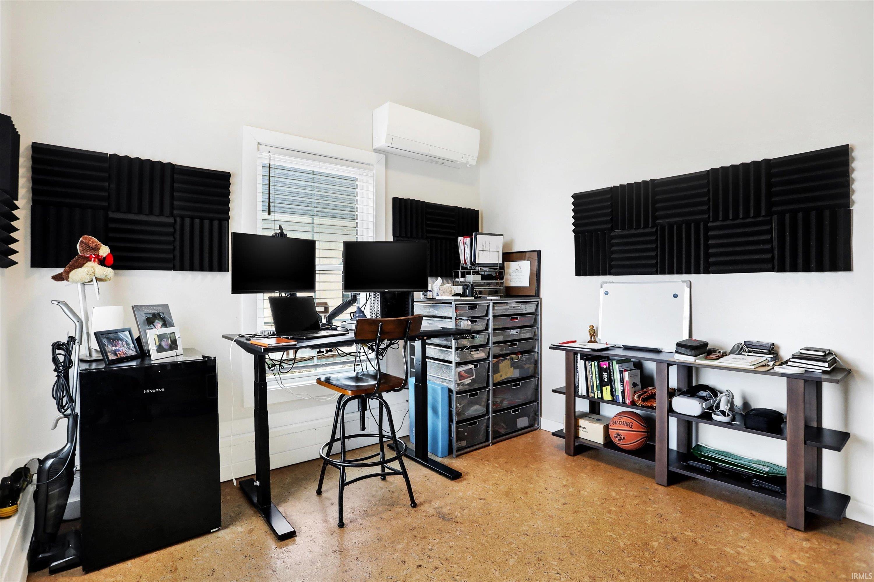 Bloomington, Indiana, 47404, United States, 3 Bedrooms Bedrooms, ,3 BathroomsBathrooms,Residential,Active,2010182