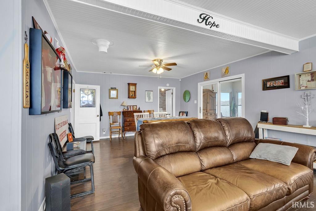 Unionville, Indiana, 47468, United States, 2 Bedrooms Bedrooms, ,2 BathroomsBathrooms,Residential,Active,2001339