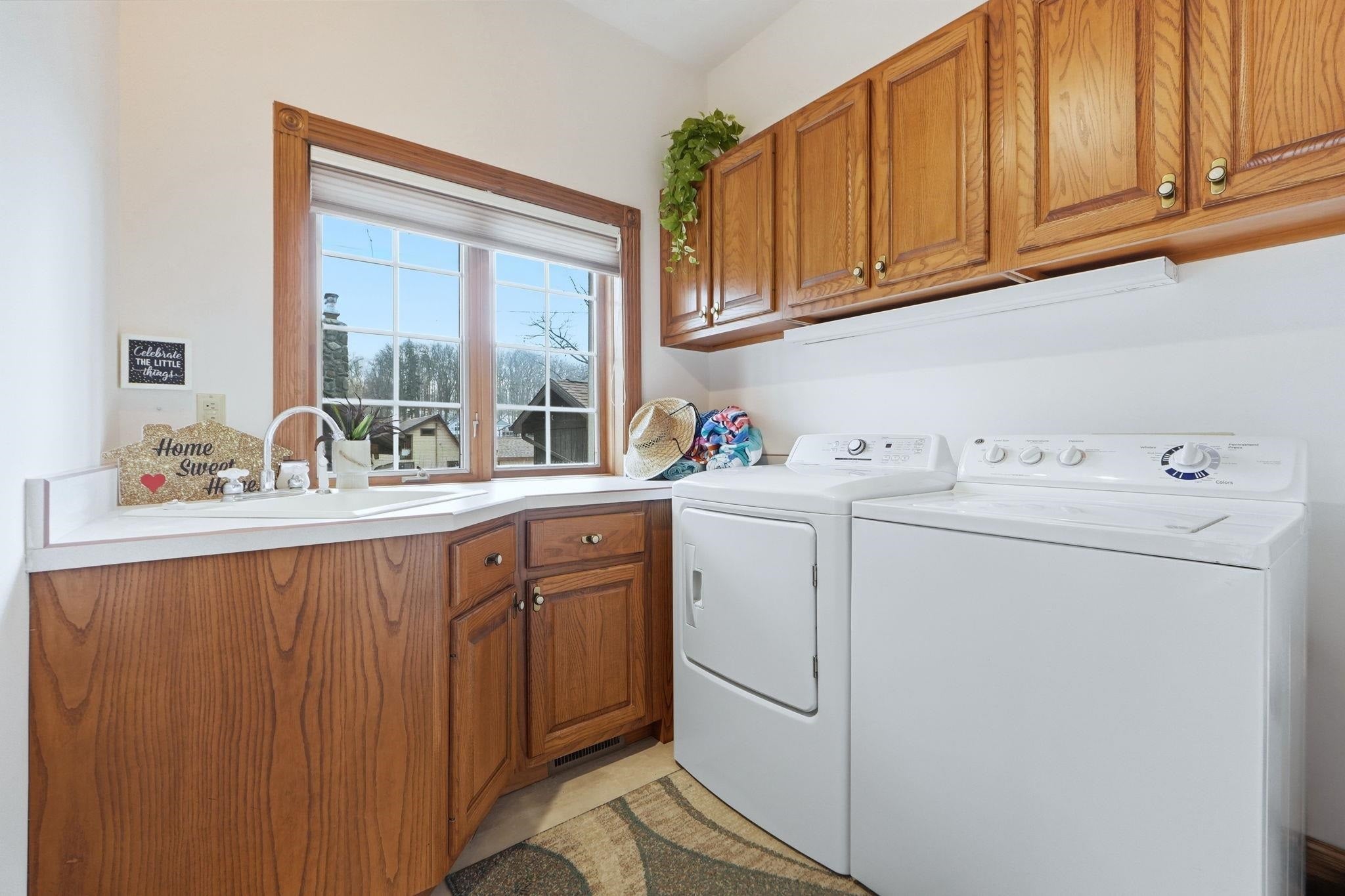 Angola, Indiana, 46703, United States, 5 Bedrooms Bedrooms, ,5 BathroomsBathrooms,Residential,Active,2018463