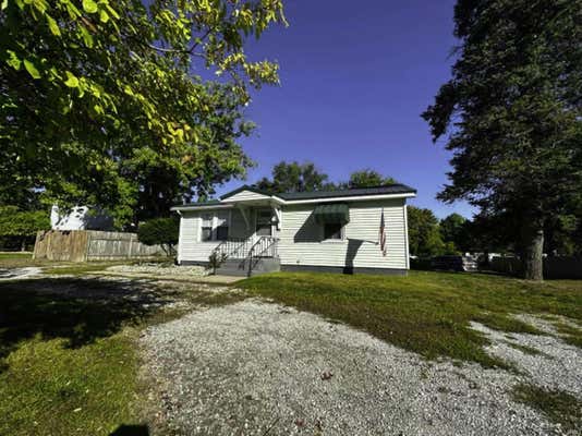 401 E 13TH ST, WINAMAC, IN 46996 - Image 1