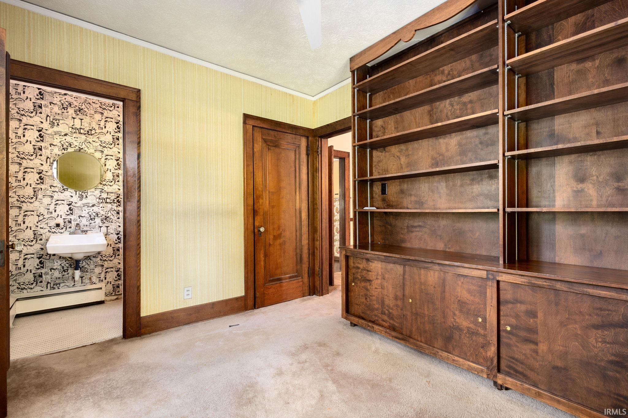 South Bend, Indiana, 46615, United States, 3 Bedrooms Bedrooms, ,2 BathroomsBathrooms,Residential,Active,1936143