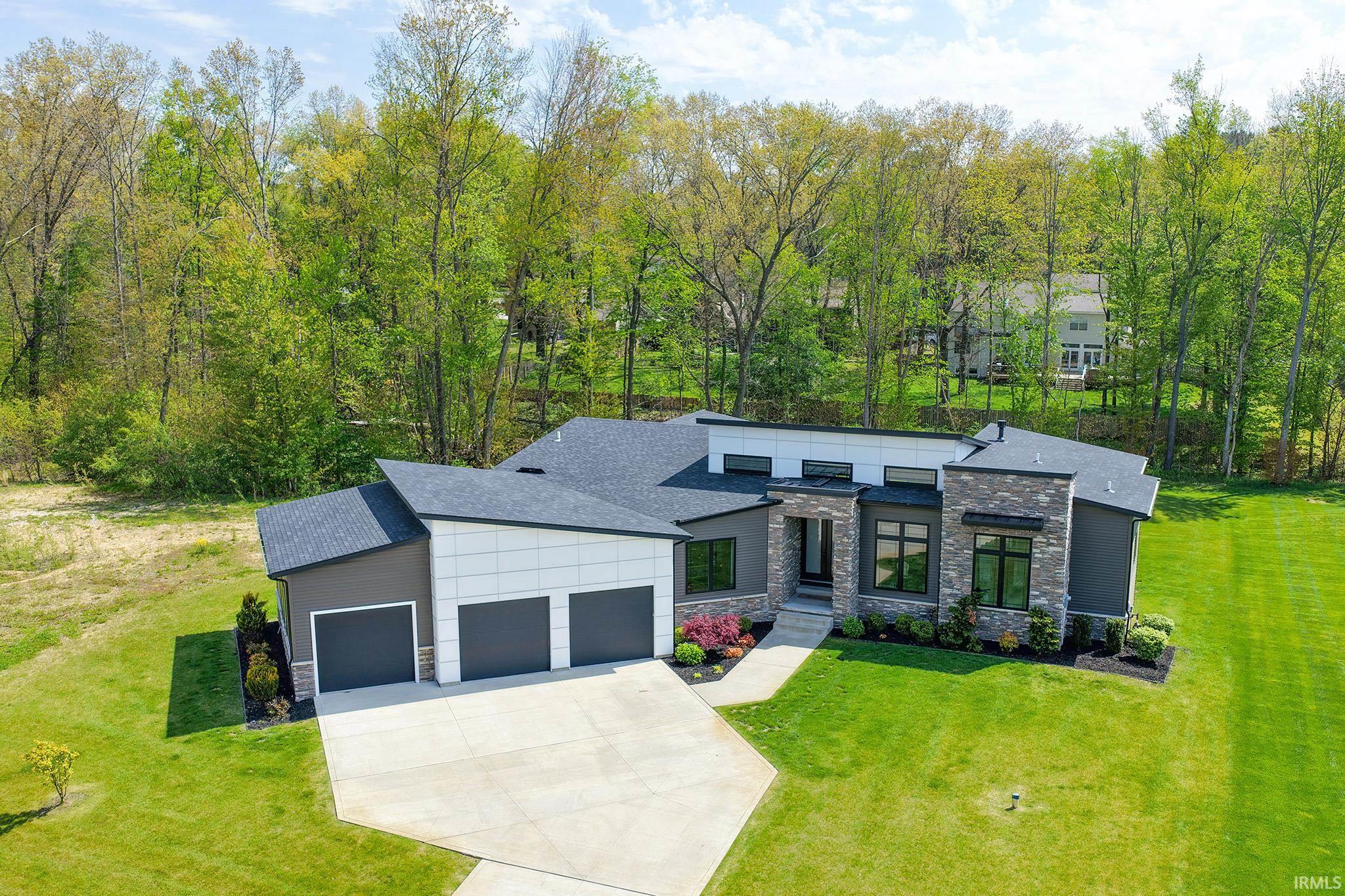 Granger, Indiana, 46530, United States, 4 Bedrooms Bedrooms, ,4 BathroomsBathrooms,Residential,Active,2045381