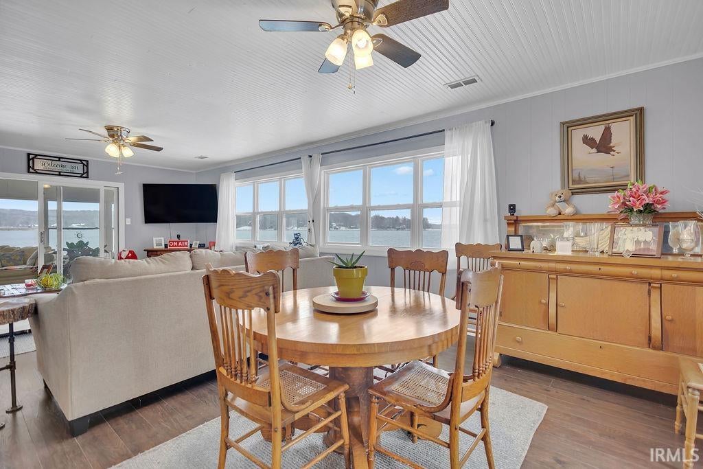 Unionville, Indiana, 47468, United States, 2 Bedrooms Bedrooms, ,2 BathroomsBathrooms,Residential,Active,2001339