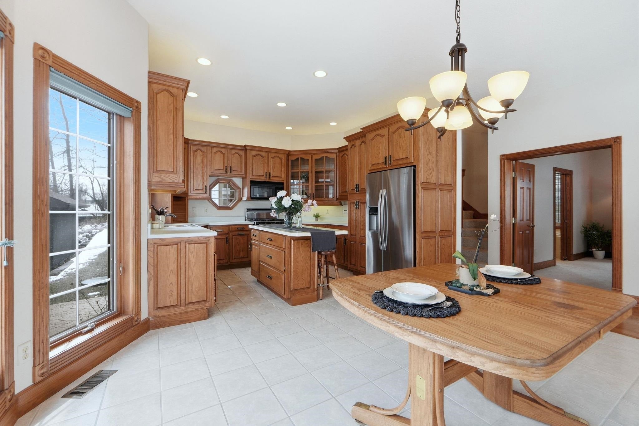 Angola, Indiana, 46703, United States, 5 Bedrooms Bedrooms, ,5 BathroomsBathrooms,Residential,Active,2018463