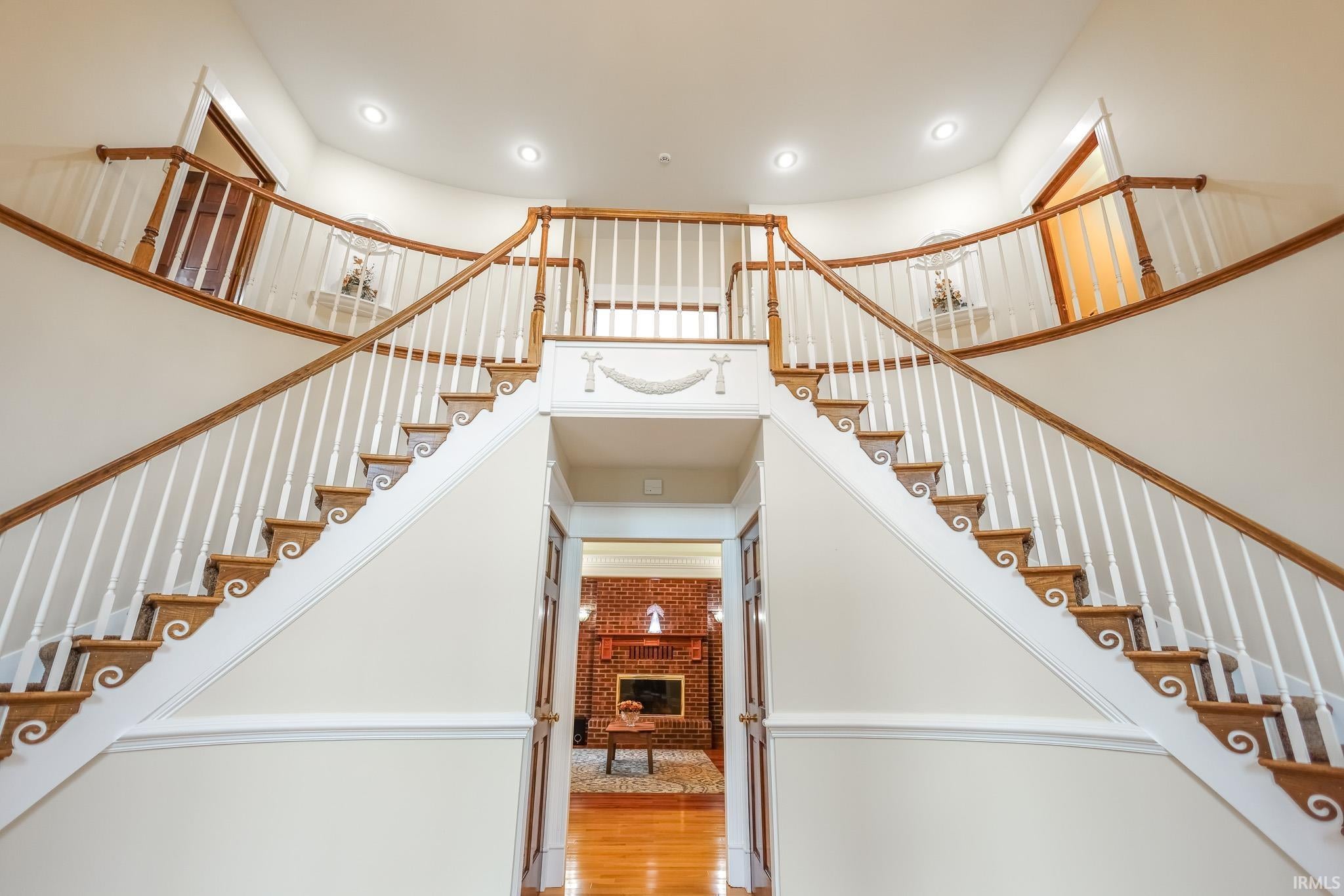 Bedford, Indiana, 47421, United States, 7 Bedrooms Bedrooms, ,8 BathroomsBathrooms,Residential,Active,1953719