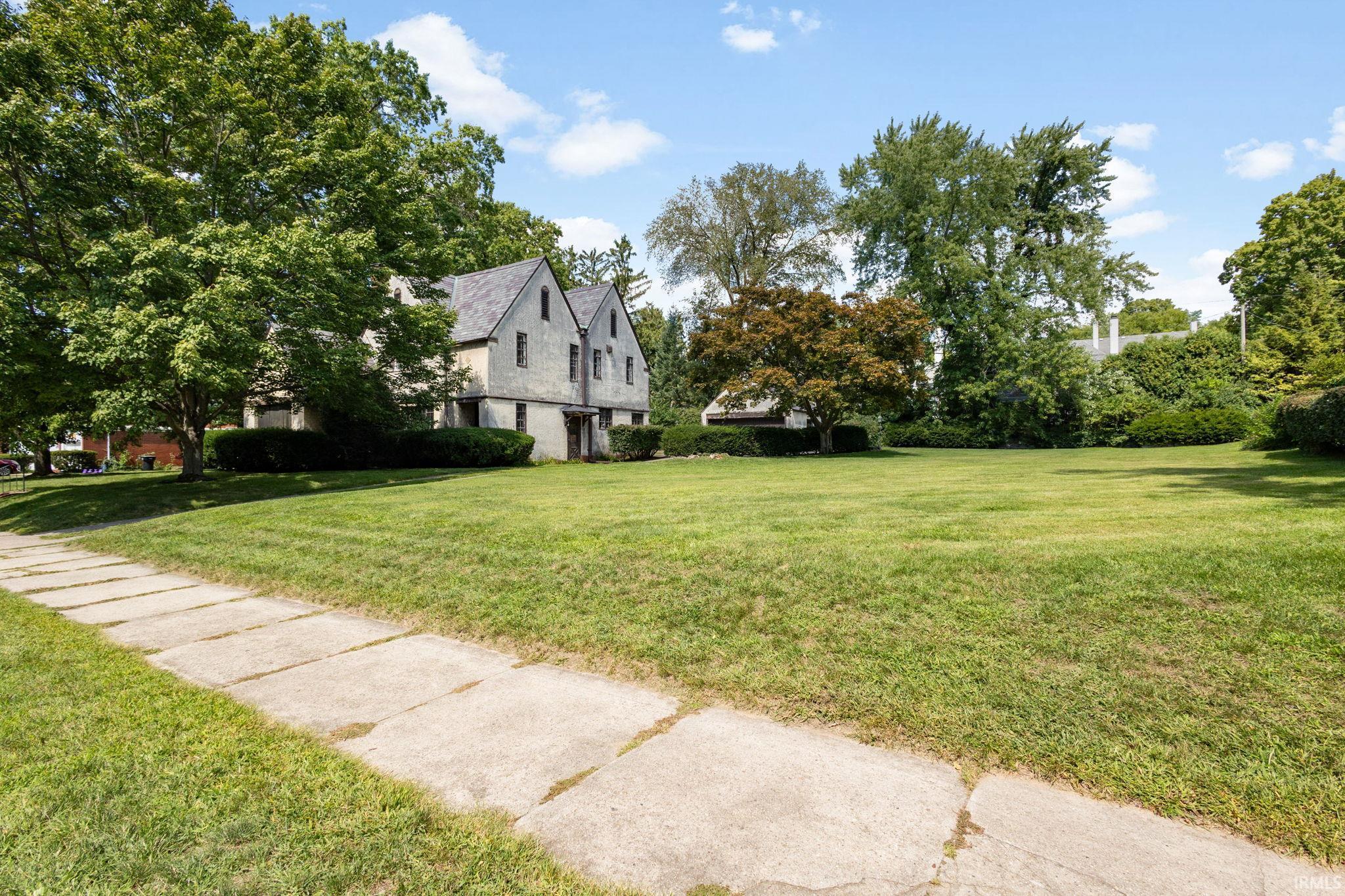 South Bend, Indiana, 46615, United States, 3 Bedrooms Bedrooms, ,2 BathroomsBathrooms,Residential,Active,1936143
