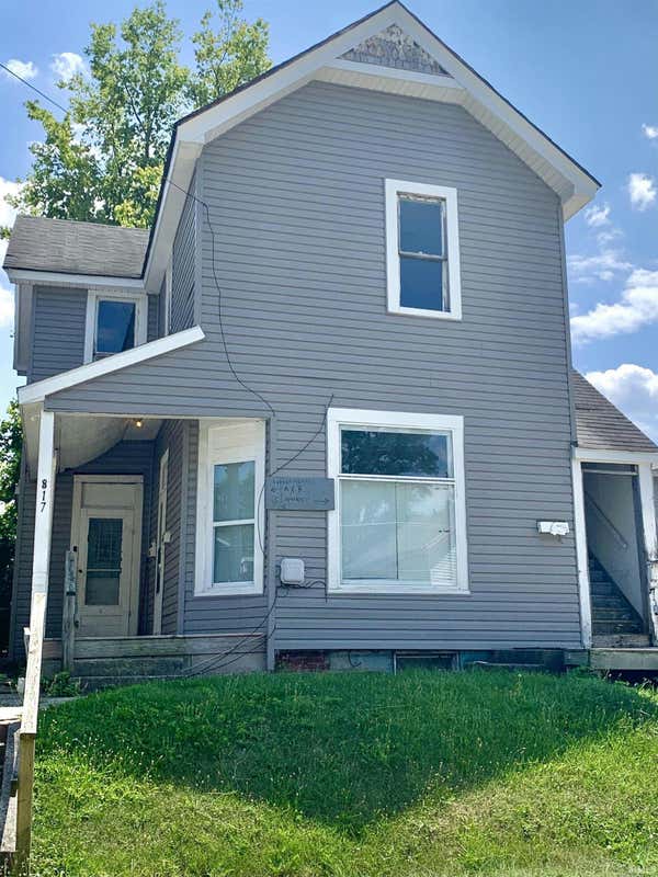 817 W MAIN ST, MUNCIE, IN 47305, photo 1 of 15