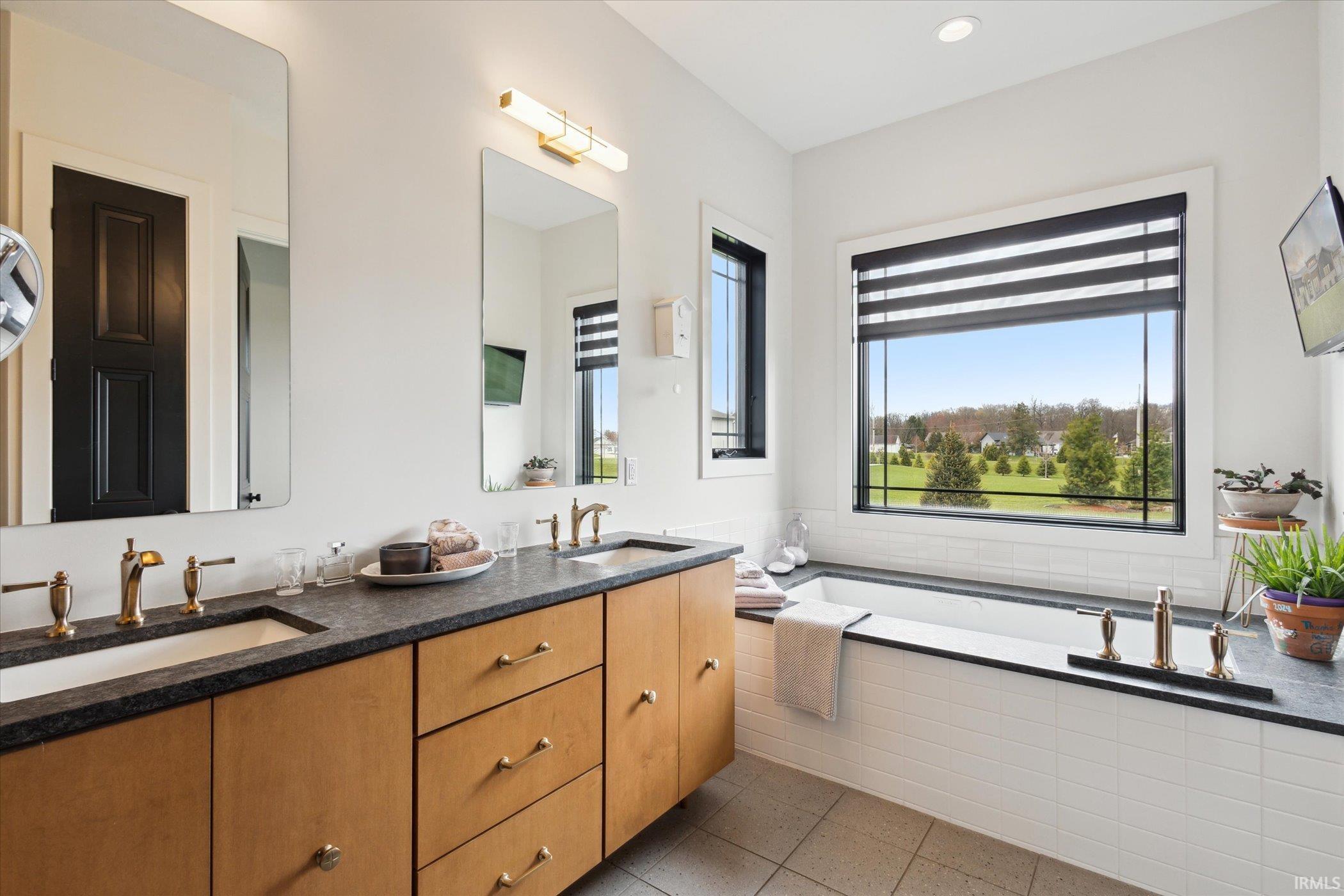 Granger, Indiana, 46530, United States, 4 Bedrooms Bedrooms, ,4 BathroomsBathrooms,Residential,Active,1919391