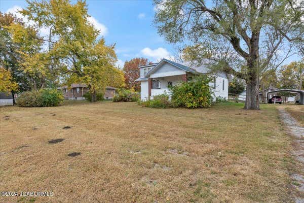 401 MANOR DR, ELDON, MO 65026 - Image 1