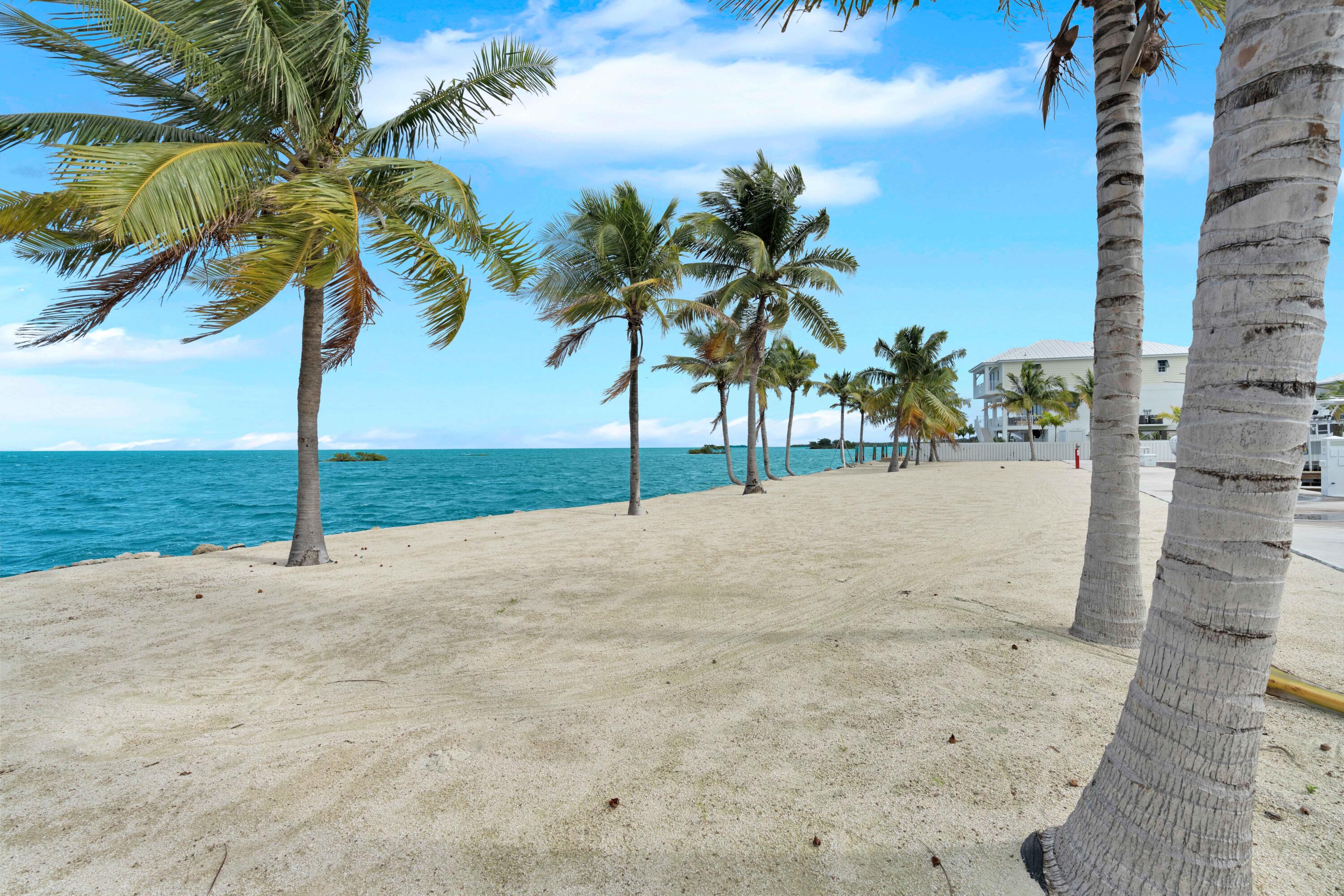 Marathon, Florida, 33050, United States, 5 Bedrooms Bedrooms, ,5 BathroomsBathrooms,Residential,Active,2014626