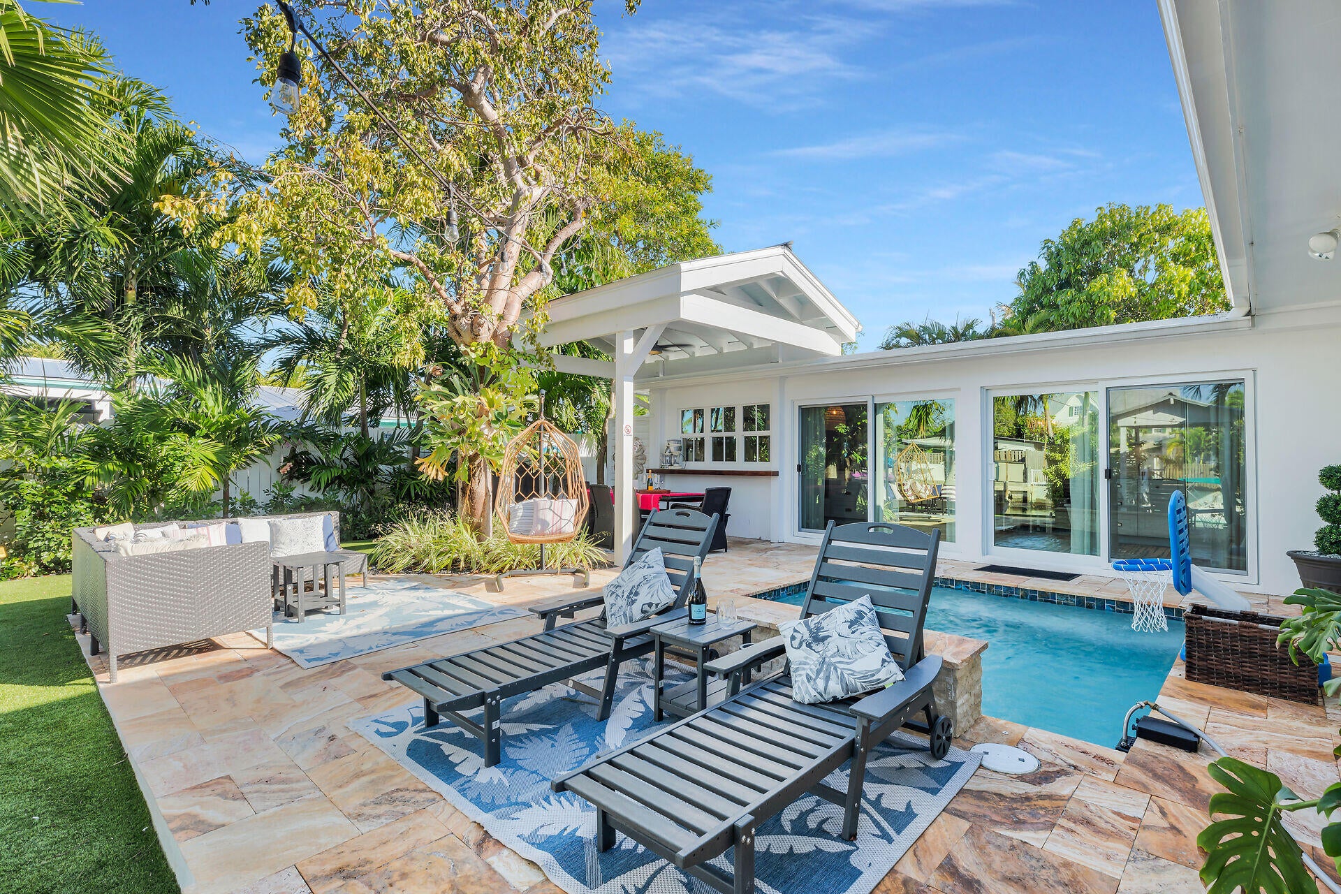 Key Haven, Florida, 33040, United States, 4 Bedrooms Bedrooms, ,3 BathroomsBathrooms,Residential,Active,1905363