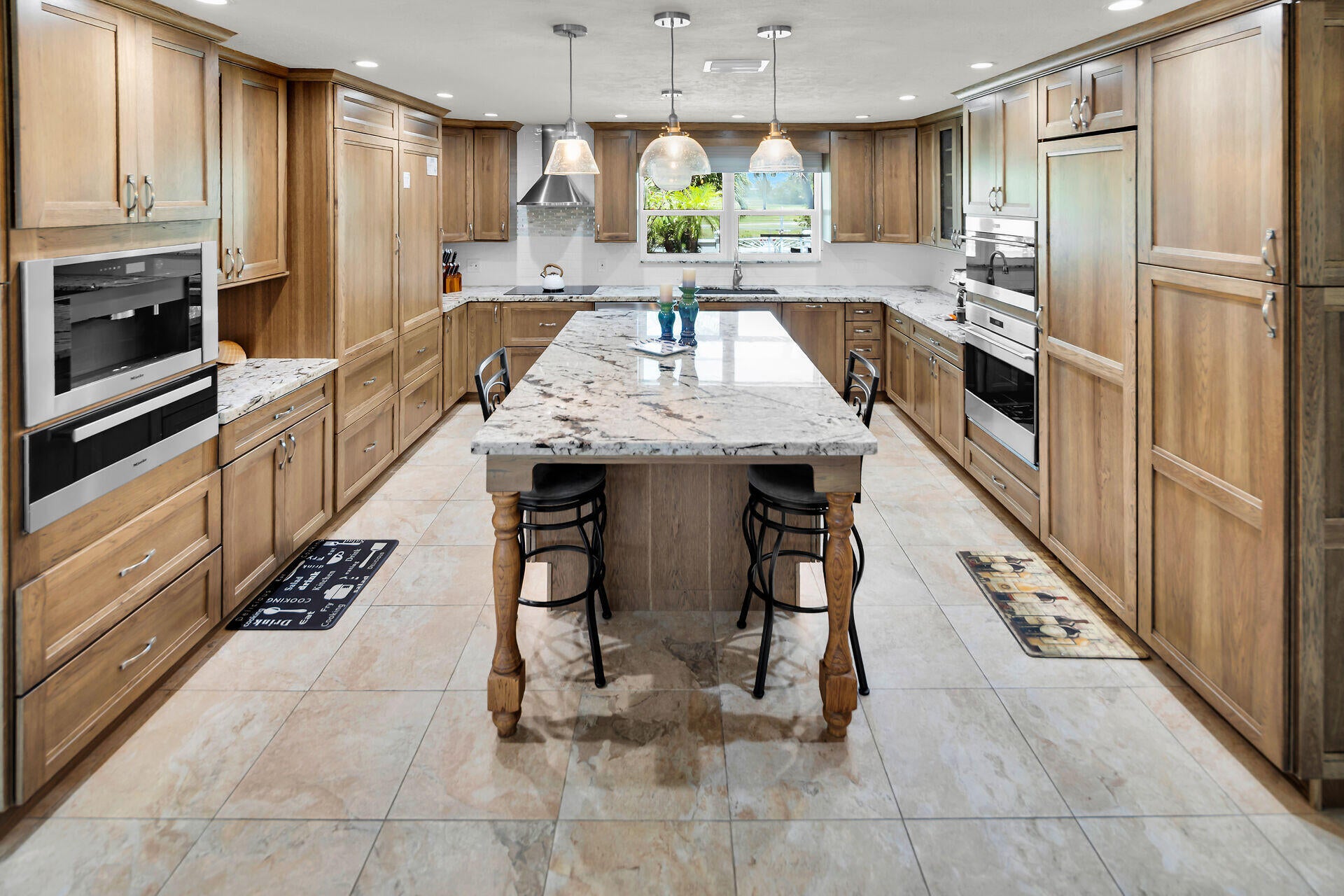 Marathon, Florida, 33050, United States, 3 Bedrooms Bedrooms, ,4 BathroomsBathrooms,Residential,Active,2007211