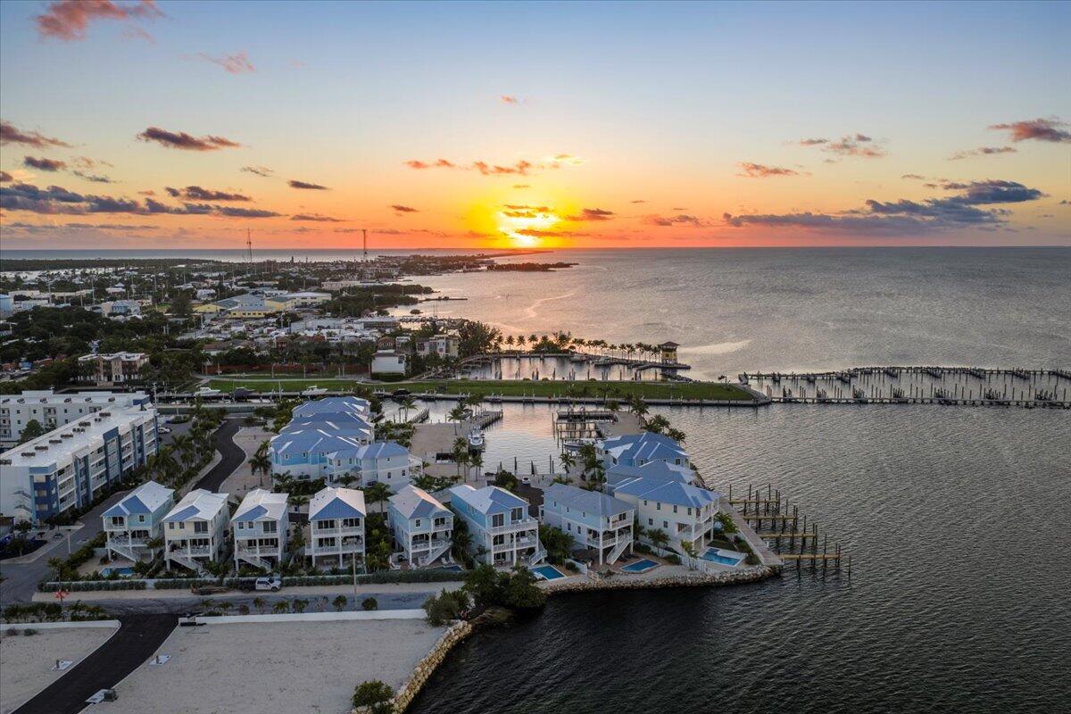 Marathon, Florida, 33050, United States, 5 Bedrooms Bedrooms, ,5 BathroomsBathrooms,Residential,Active,1998589