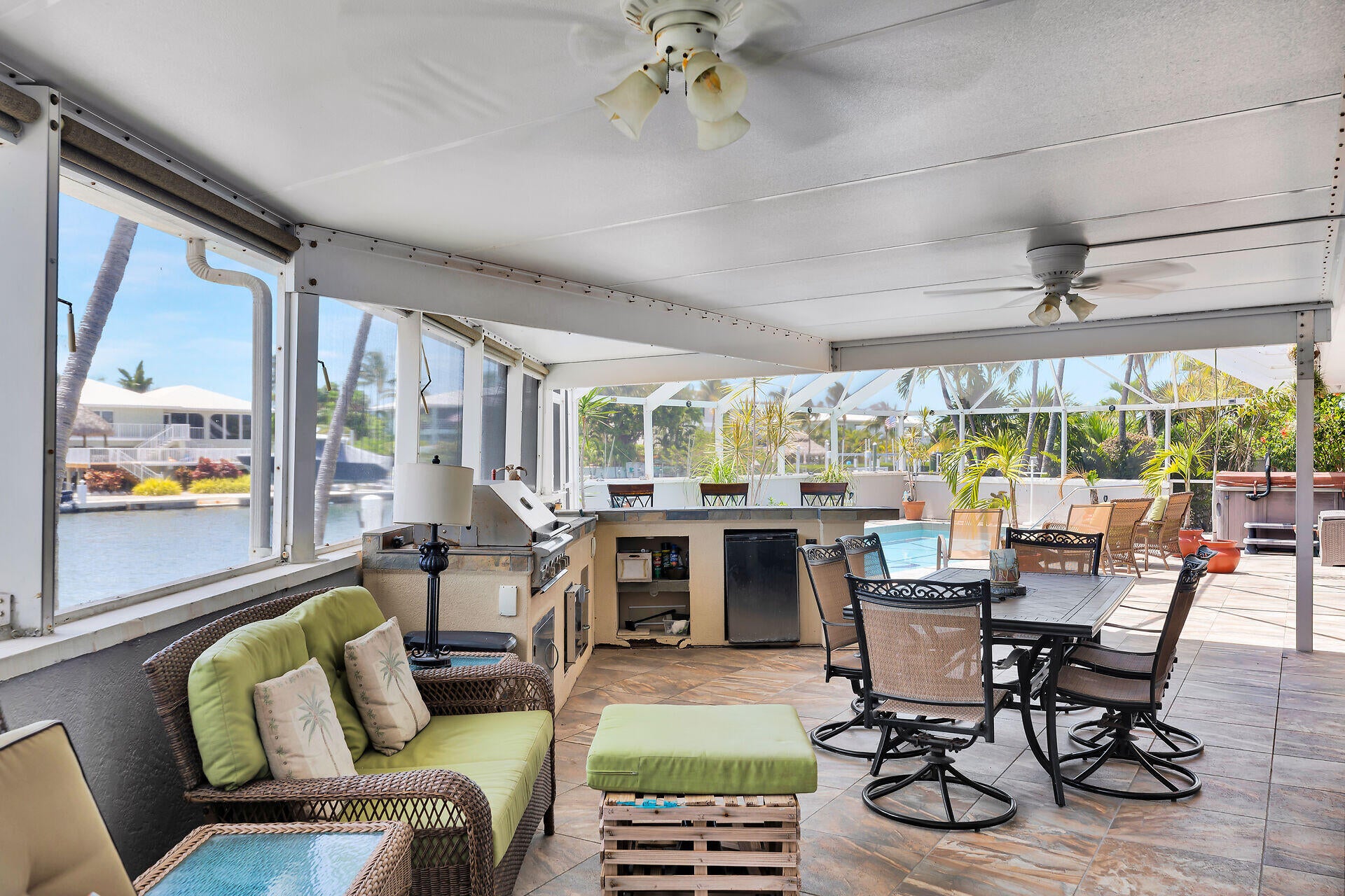 Marathon, Florida, 33050, United States, 3 Bedrooms Bedrooms, ,4 BathroomsBathrooms,Residential,Active,2007211