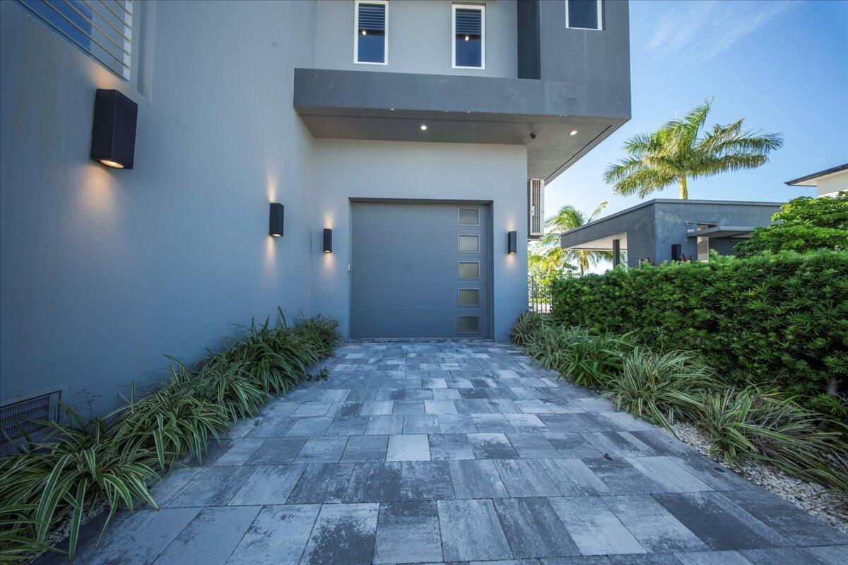 Marathon, Florida, 33050, United States, 3 Bedrooms Bedrooms, ,3 BathroomsBathrooms,Residential,Active,1998583