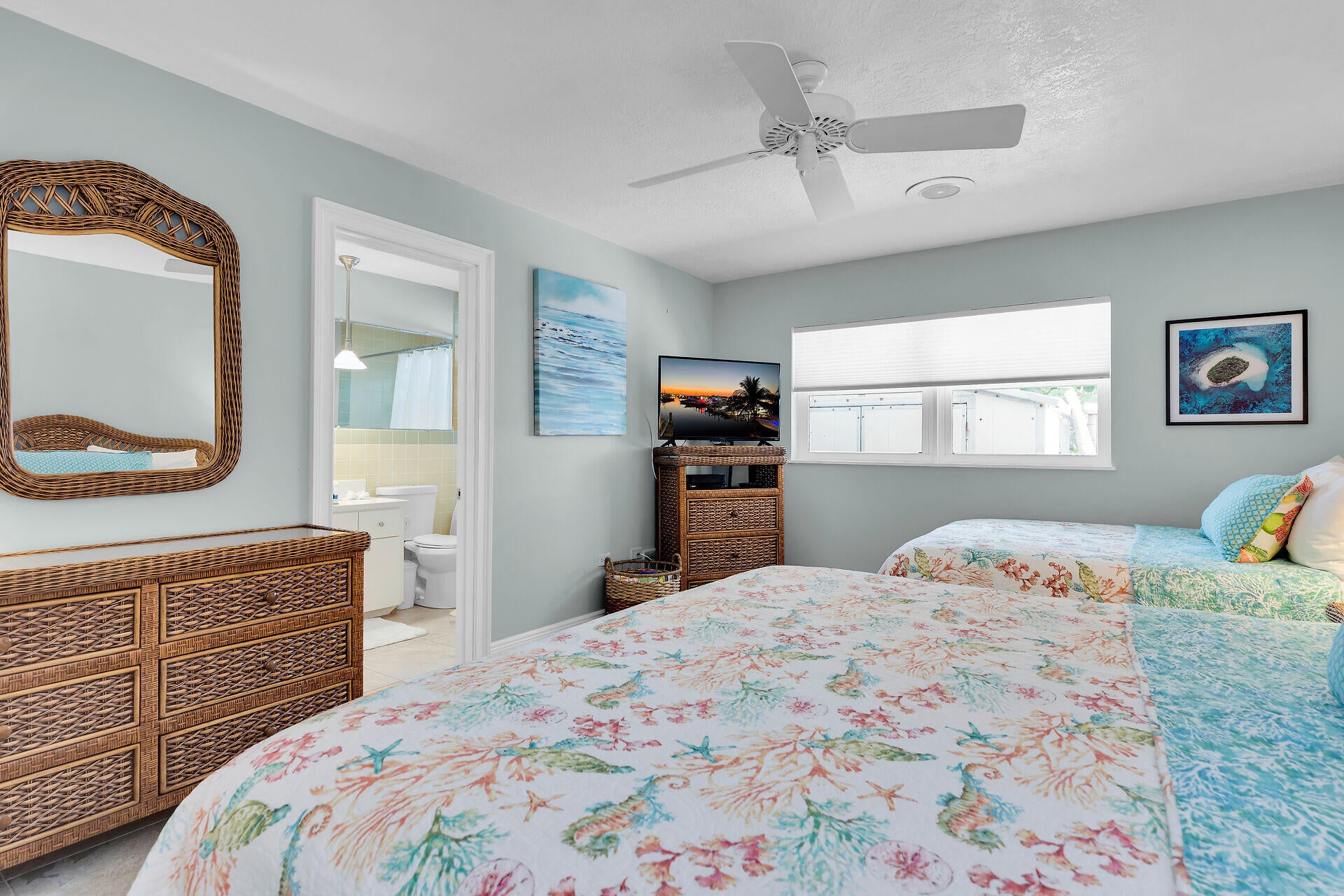 Marathon, Florida, 33050, United States, 3 Bedrooms Bedrooms, ,4 BathroomsBathrooms,Residential,Active,2007211