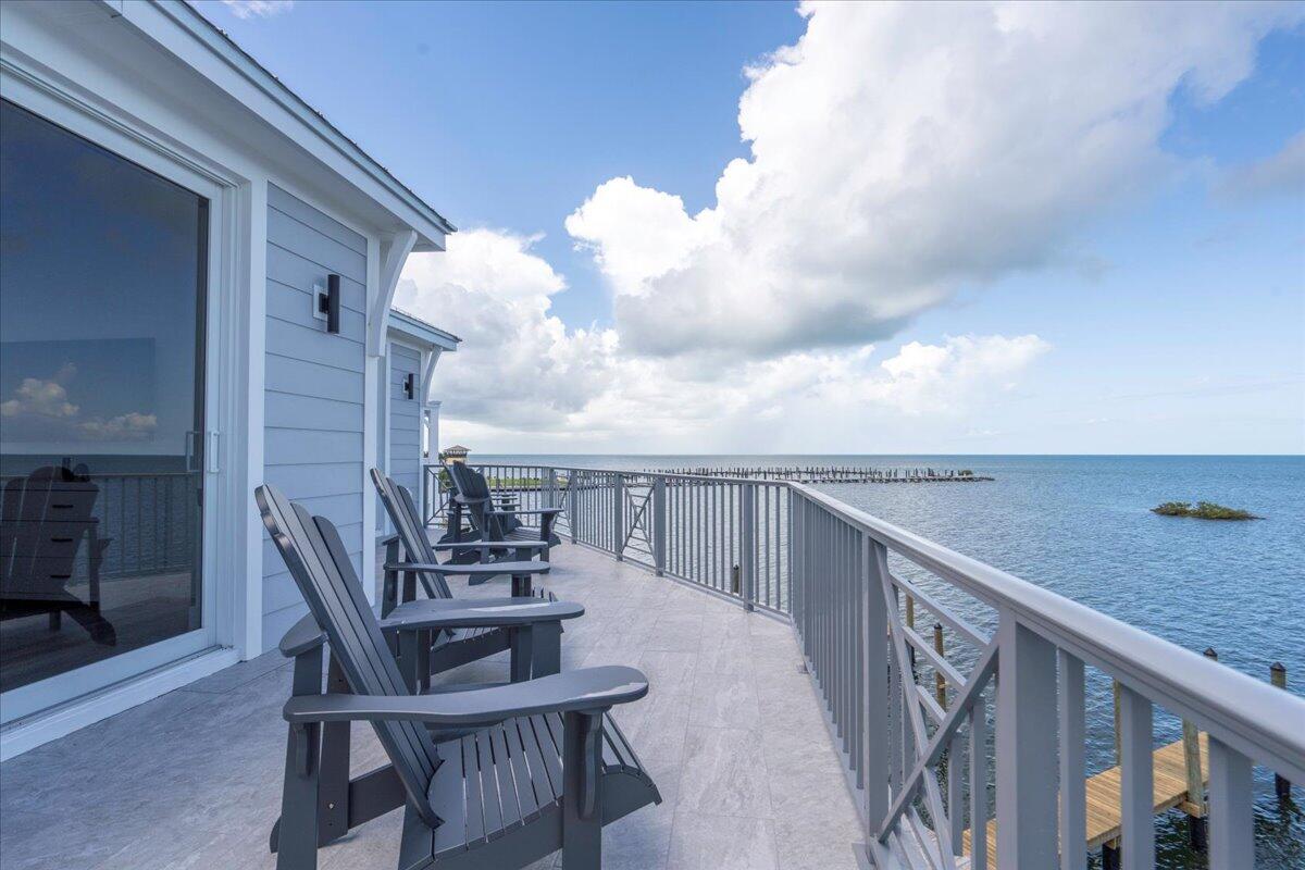 Marathon, Florida, 33050, United States, 5 Bedrooms Bedrooms, ,5 BathroomsBathrooms,Residential,Active,1998589