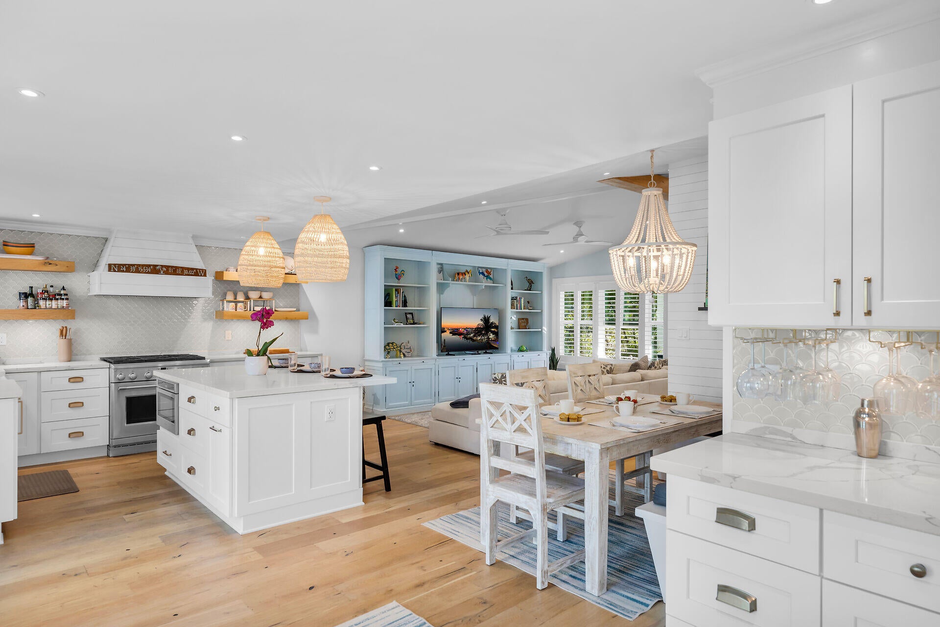 Key Haven, Florida, 33040, United States, 4 Bedrooms Bedrooms, ,3 BathroomsBathrooms,Residential,Active,1905363