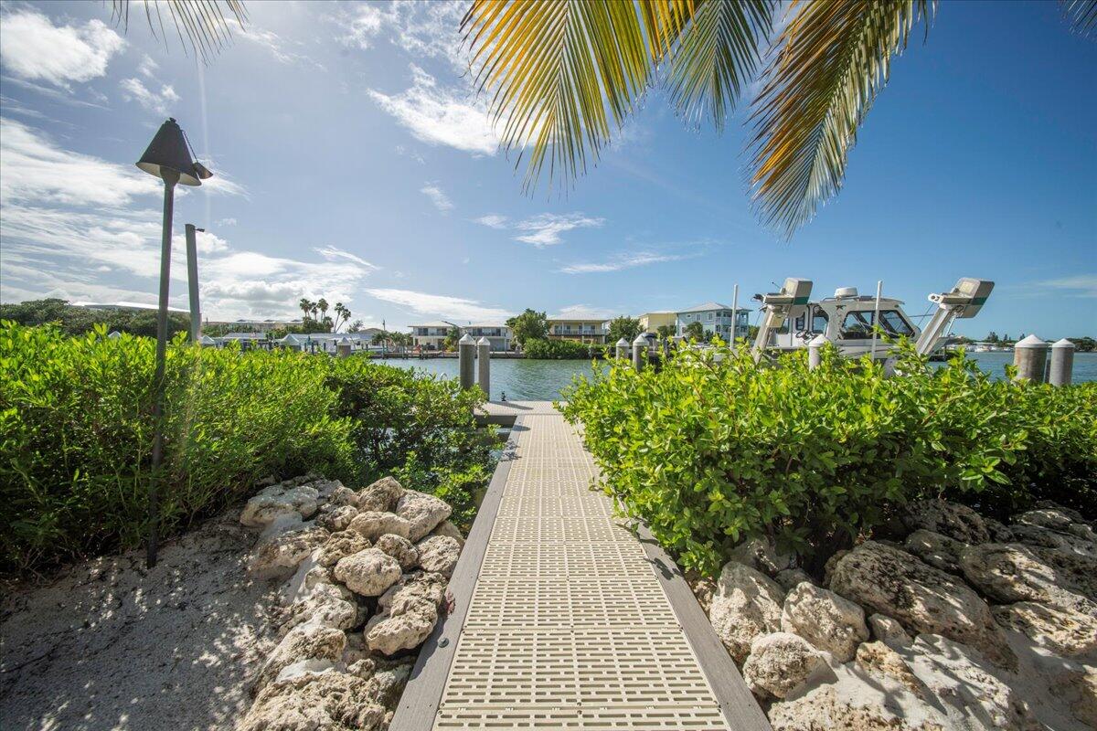 Marathon, Florida, 33050, United States, 3 Bedrooms Bedrooms, ,3 BathroomsBathrooms,Residential,Active,1998583