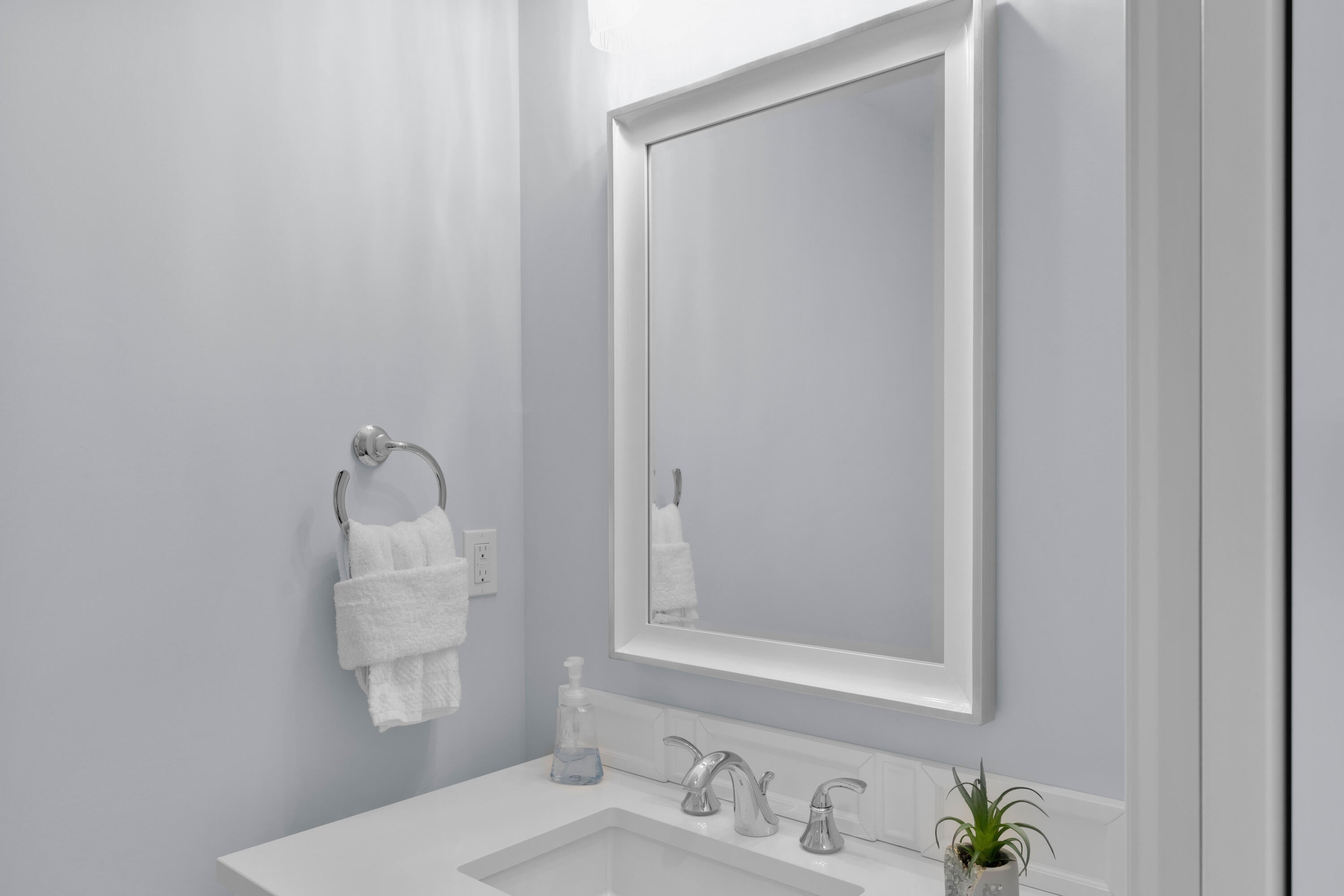 Marathon, Florida, 33050, United States, 5 Bedrooms Bedrooms, ,5 BathroomsBathrooms,Residential,Active,2014626