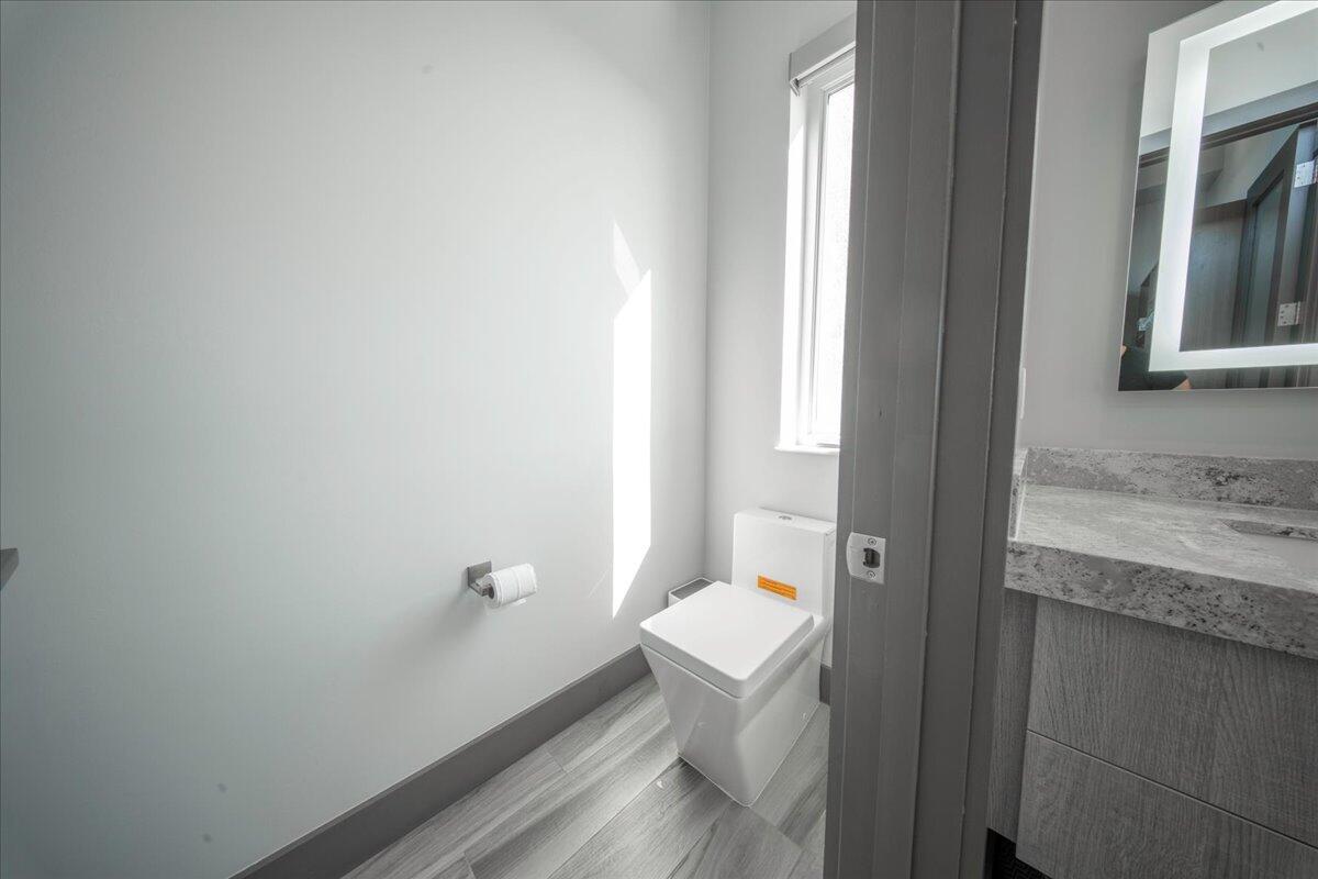 Marathon, Florida, 33050, United States, 3 Bedrooms Bedrooms, ,3 BathroomsBathrooms,Residential,Active,1998583