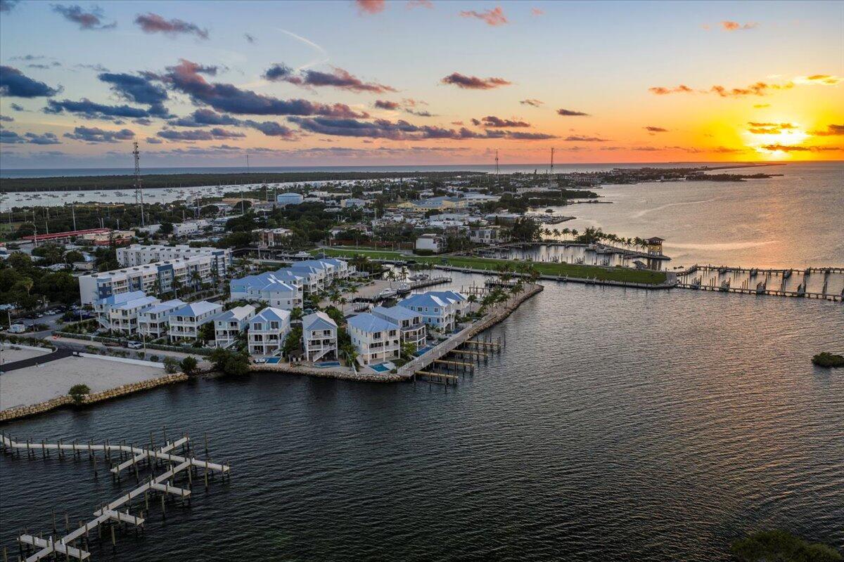 Marathon, Florida, 33050, United States, 5 Bedrooms Bedrooms, ,5 BathroomsBathrooms,Residential,Active,1998589