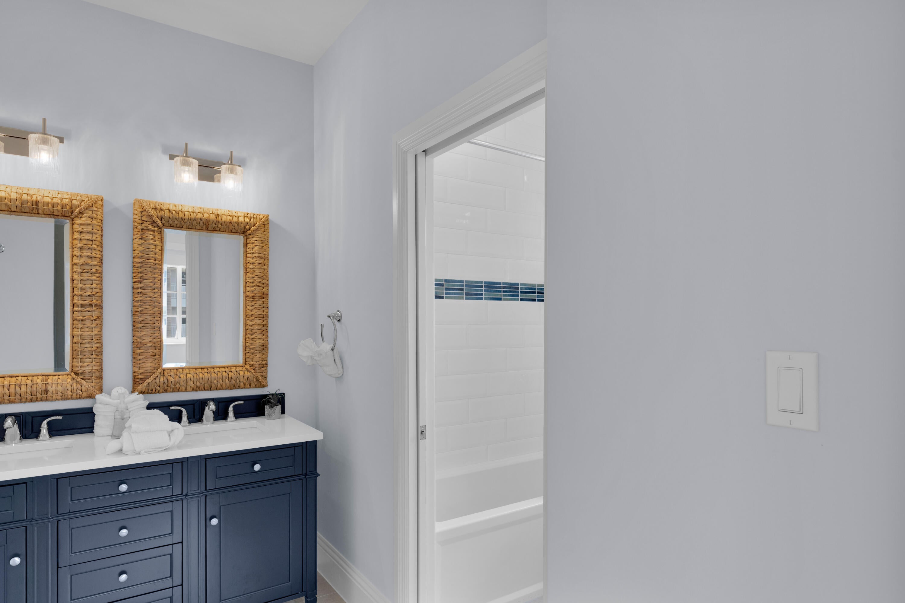 Marathon, Florida, 33050, United States, 5 Bedrooms Bedrooms, ,5 BathroomsBathrooms,Residential,Active,2014626