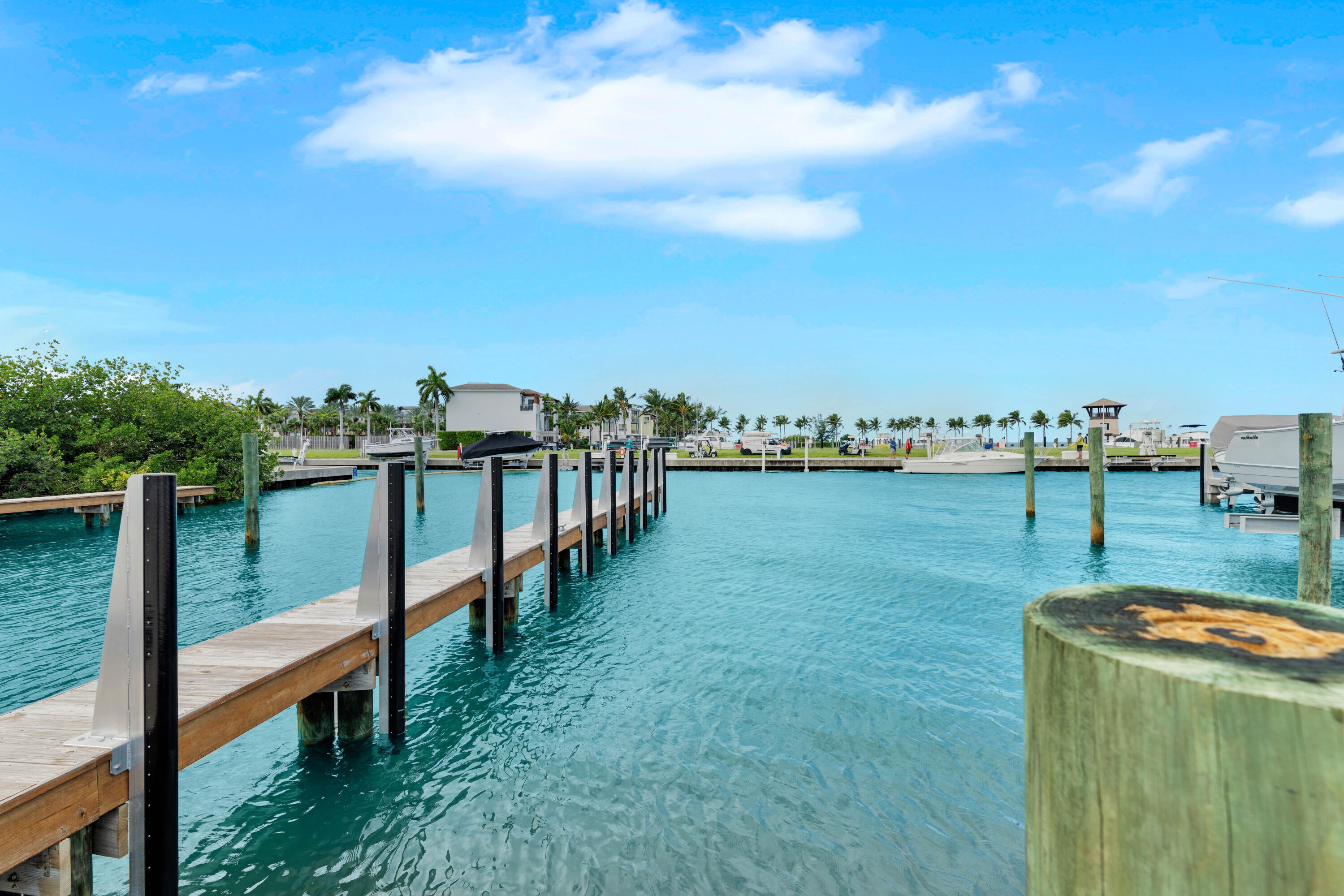 Marathon, Florida, 33050, United States, 5 Bedrooms Bedrooms, ,5 BathroomsBathrooms,Residential,Active,2014626