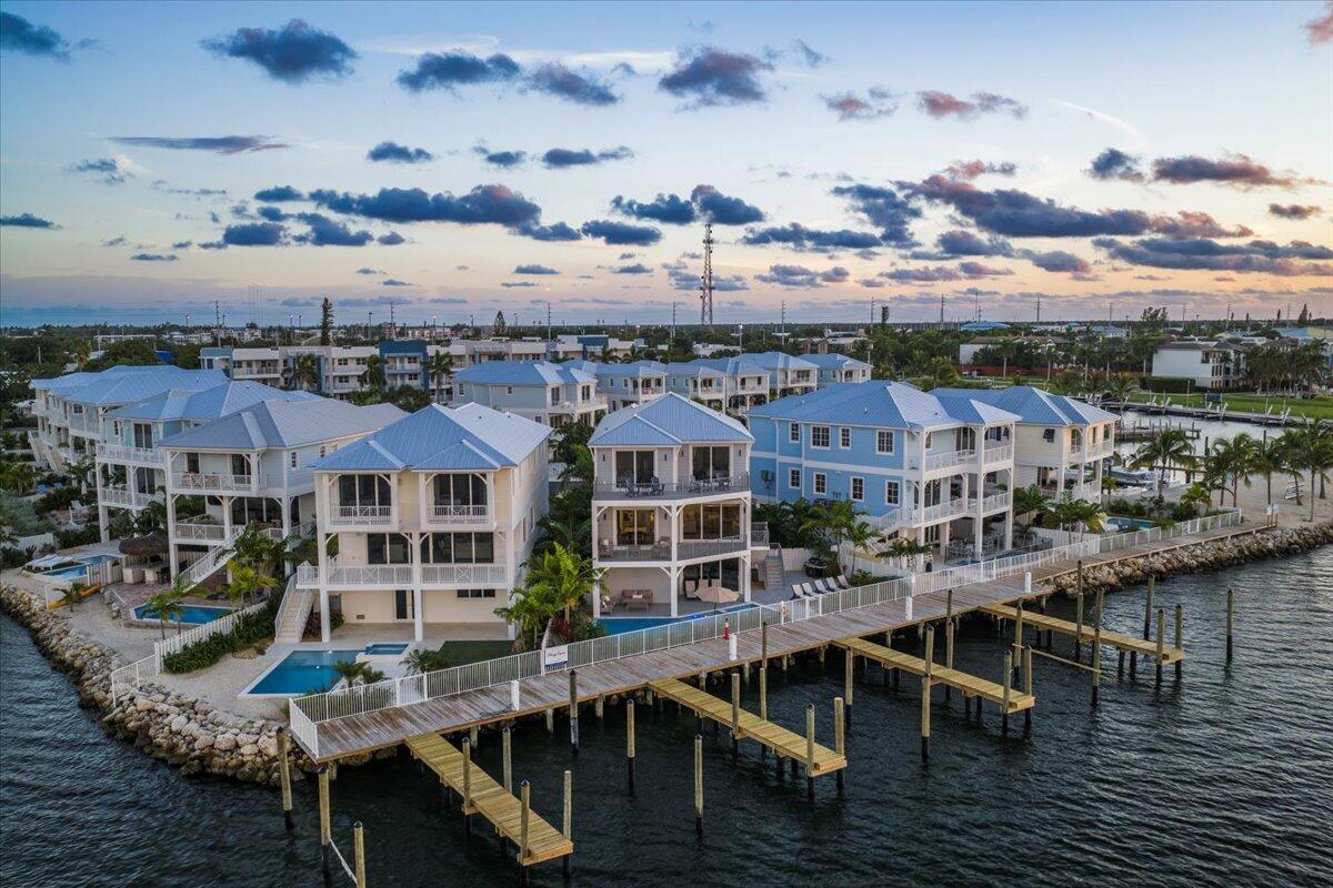 Marathon, Florida, 33050, United States, 5 Bedrooms Bedrooms, ,5 BathroomsBathrooms,Residential,Active,1998589