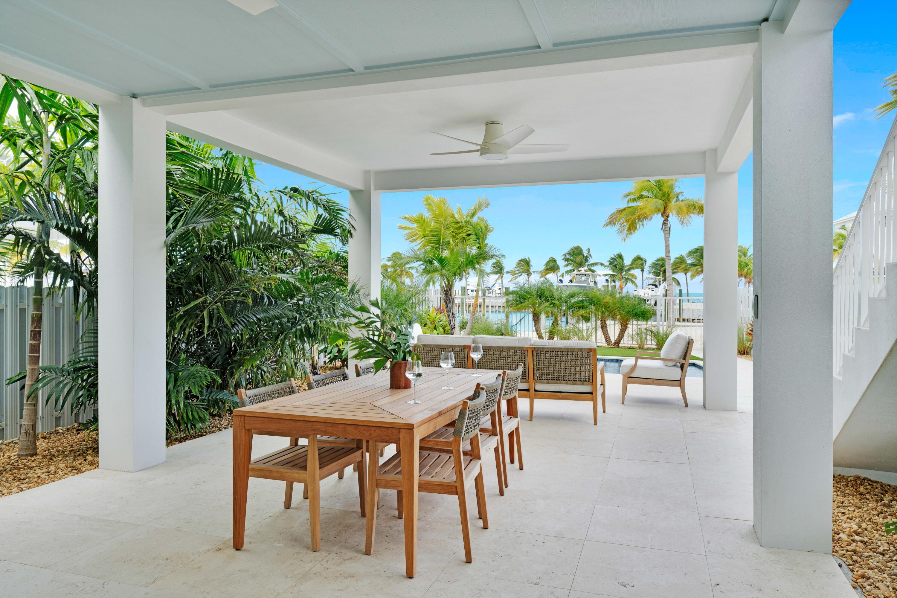 Marathon, Florida, 33050, United States, 5 Bedrooms Bedrooms, ,5 BathroomsBathrooms,Residential,Active,2014626