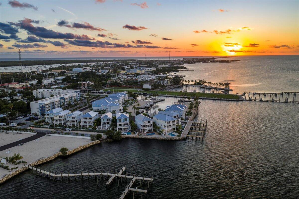 Marathon, Florida, 33050, United States, 5 Bedrooms Bedrooms, ,5 BathroomsBathrooms,Residential,Active,1998589