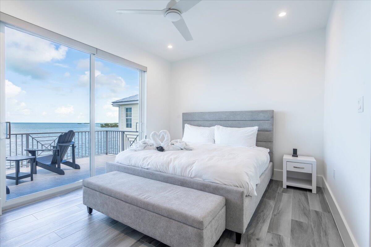 Marathon, Florida, 33050, United States, 5 Bedrooms Bedrooms, ,5 BathroomsBathrooms,Residential,Active,1998589