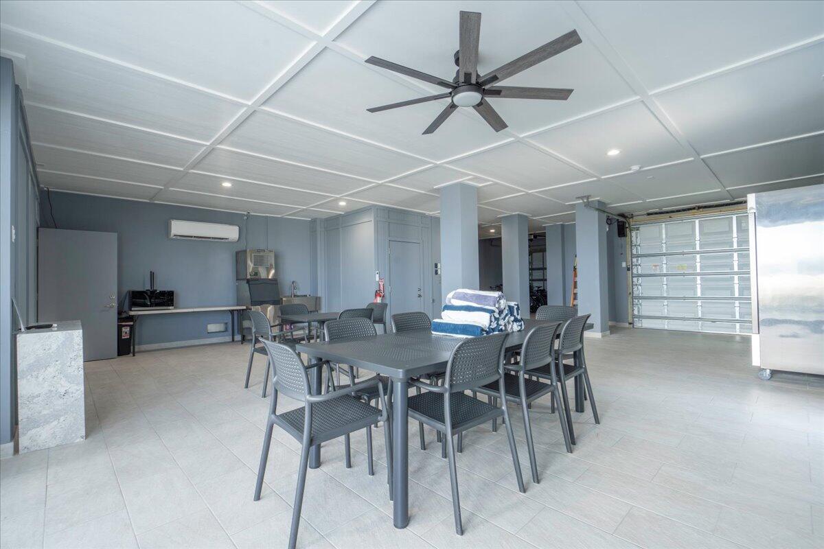 Marathon, Florida, 33050, United States, 5 Bedrooms Bedrooms, ,5 BathroomsBathrooms,Residential,Active,1998589