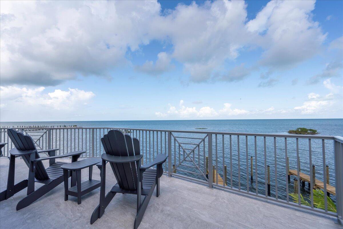 Marathon, Florida, 33050, United States, 5 Bedrooms Bedrooms, ,5 BathroomsBathrooms,Residential,Active,1998589