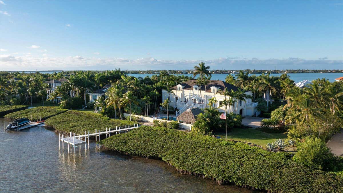 55 TWO TURTLES LN, SHARK KEY, FL 33040, photo 1 of 40