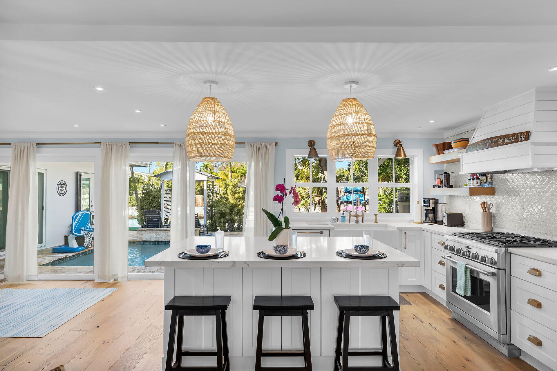 Key Haven, Florida, 33040, United States, 4 Bedrooms Bedrooms, ,3 BathroomsBathrooms,Residential,Active,1905363