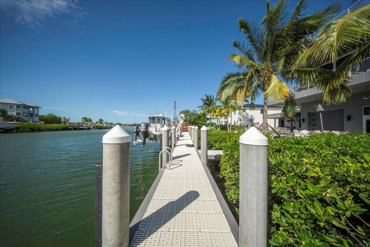 Marathon, Florida, 33050, United States, 3 Bedrooms Bedrooms, ,3 BathroomsBathrooms,Residential,Active,1998583