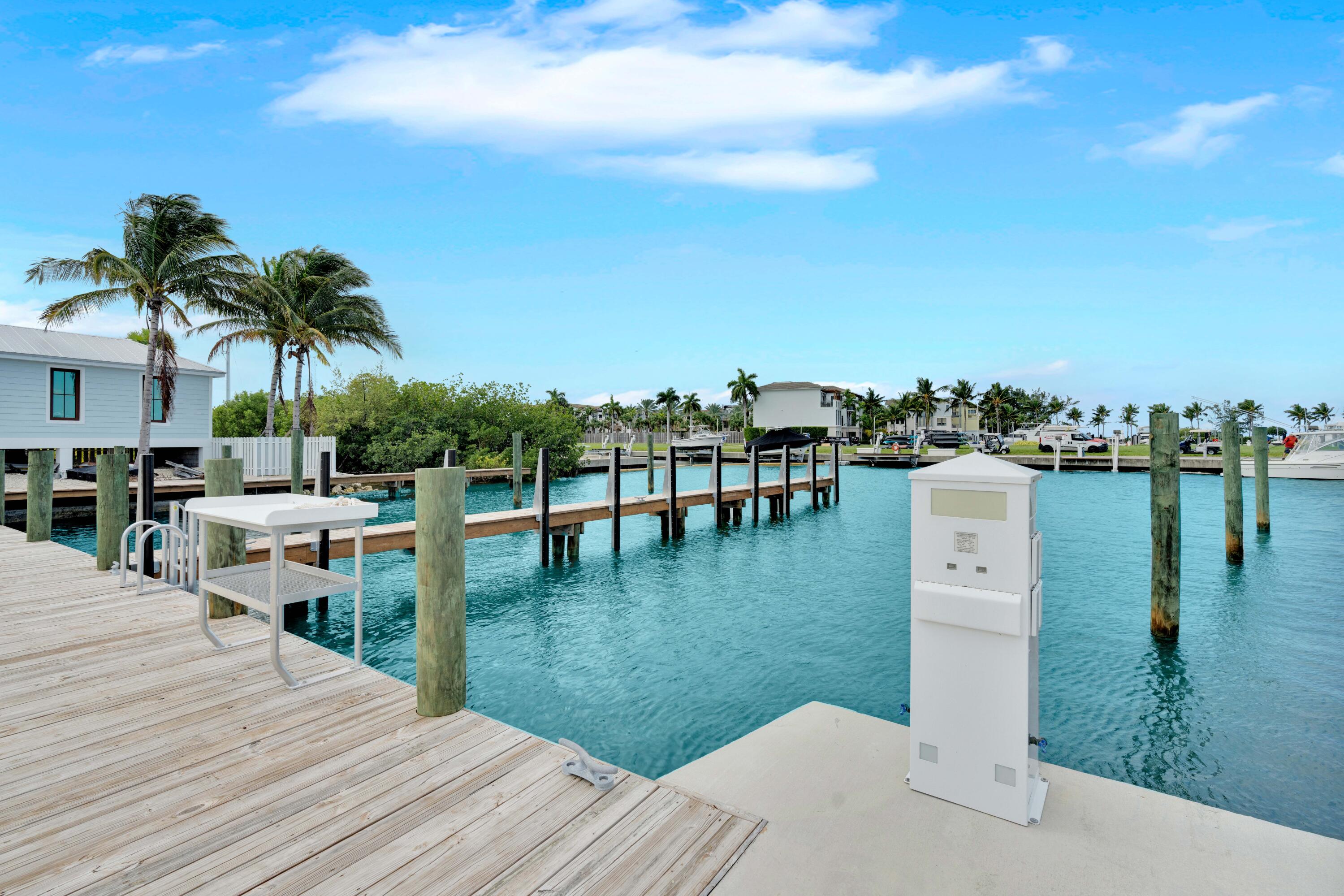 Marathon, Florida, 33050, United States, 5 Bedrooms Bedrooms, ,5 BathroomsBathrooms,Residential,Active,2014626