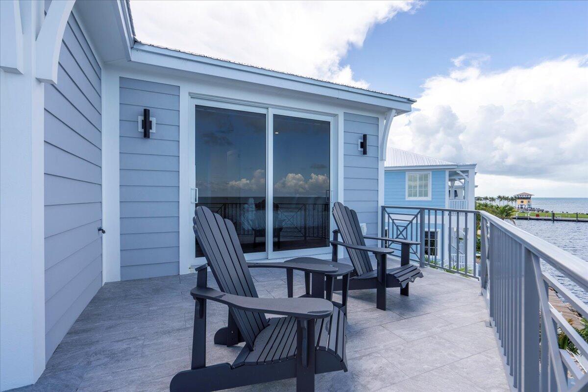 Marathon, Florida, 33050, United States, 5 Bedrooms Bedrooms, ,5 BathroomsBathrooms,Residential,Active,1998589