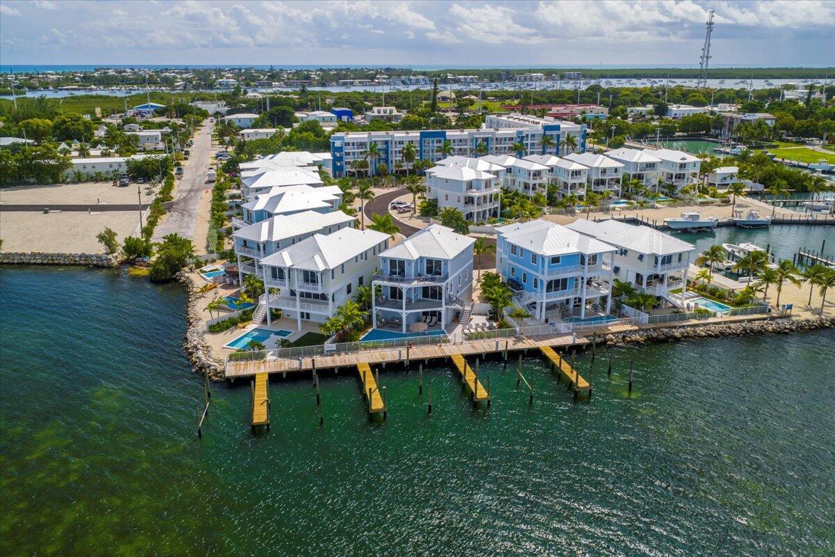 Marathon, Florida, 33050, United States, 5 Bedrooms Bedrooms, ,5 BathroomsBathrooms,Residential,Active,1998589