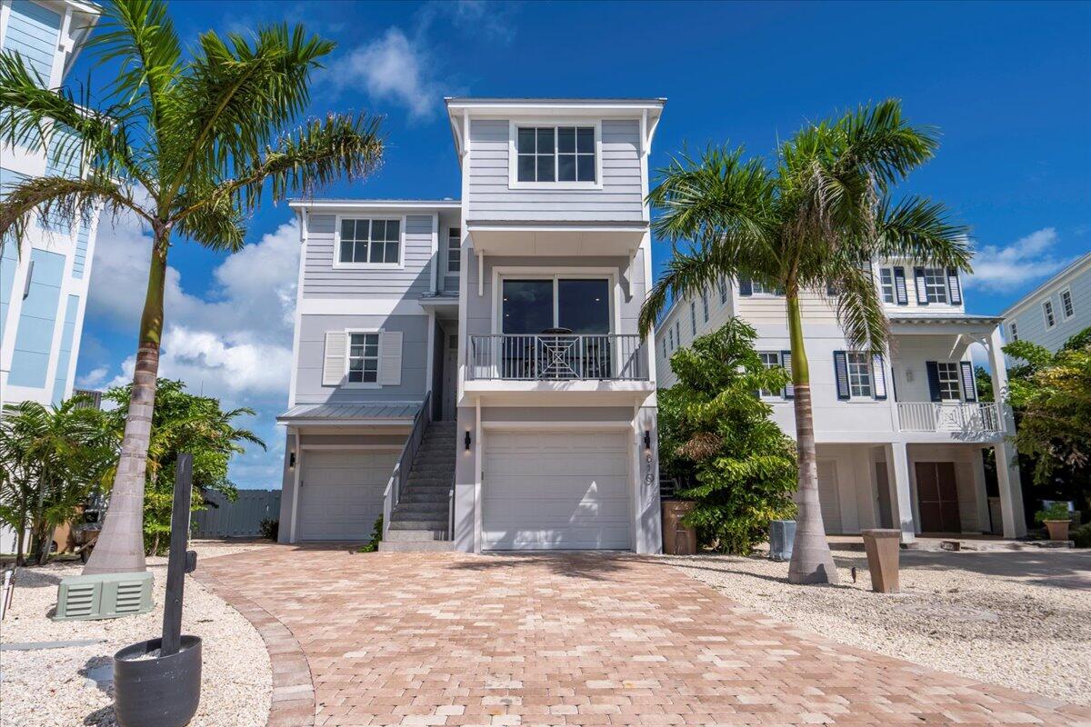 Marathon, Florida, 33050, United States, 5 Bedrooms Bedrooms, ,5 BathroomsBathrooms,Residential,Active,1998589