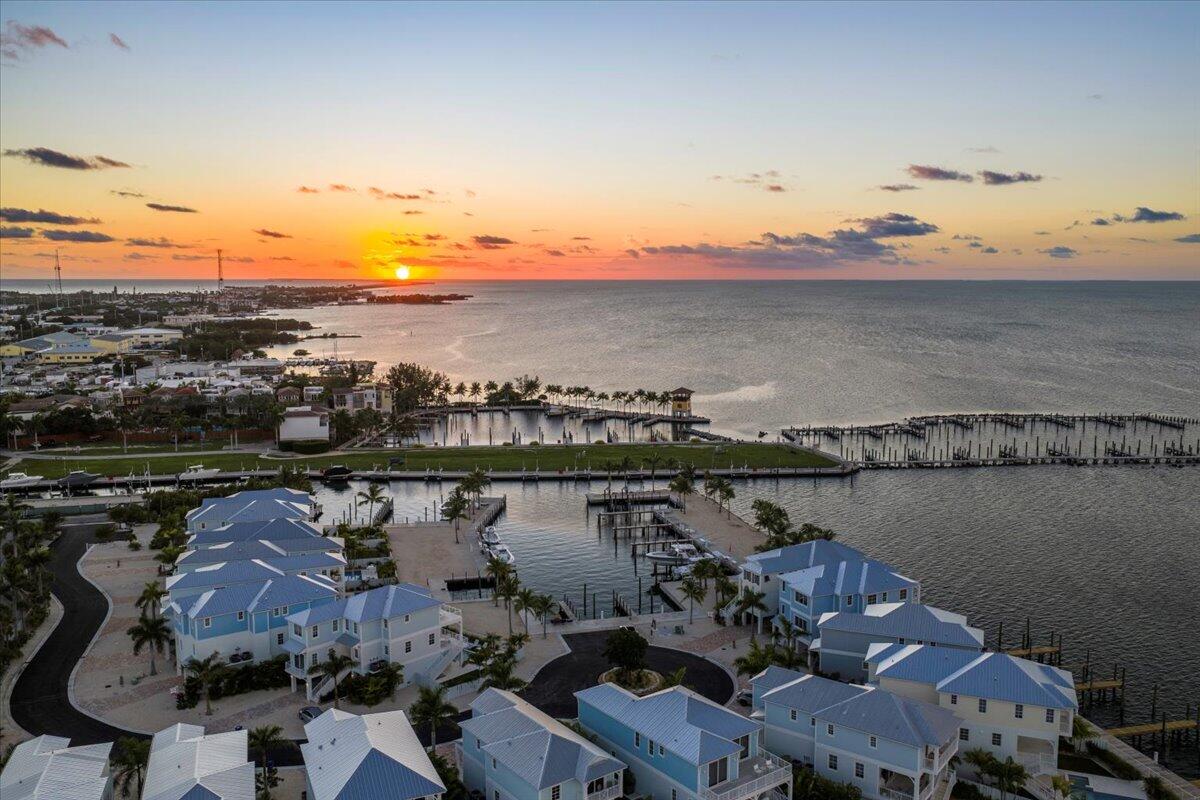 Marathon, Florida, 33050, United States, 5 Bedrooms Bedrooms, ,5 BathroomsBathrooms,Residential,Active,1998589